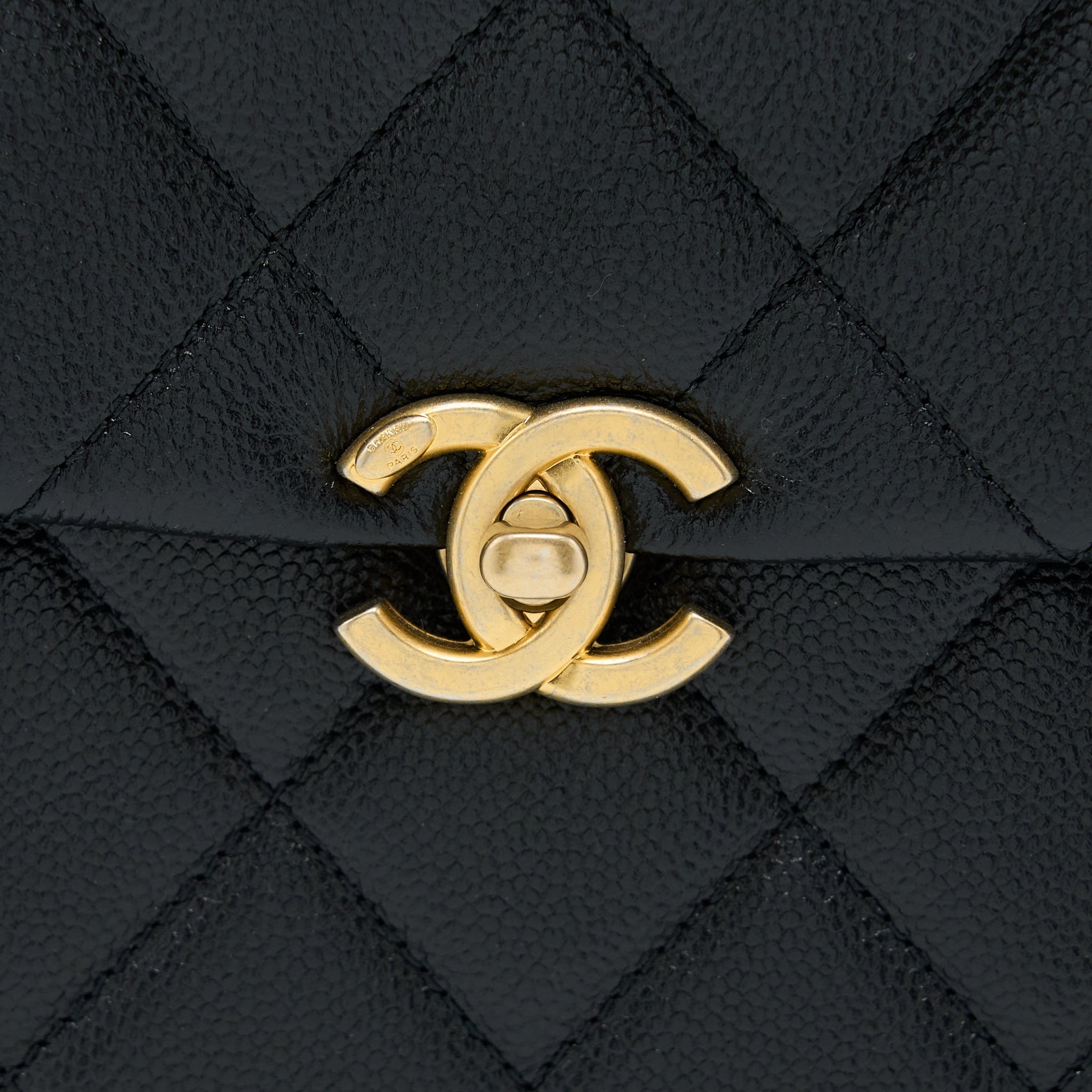 chanel-22p-flap-backpack-caviar-black-brushed-ghw-microchip