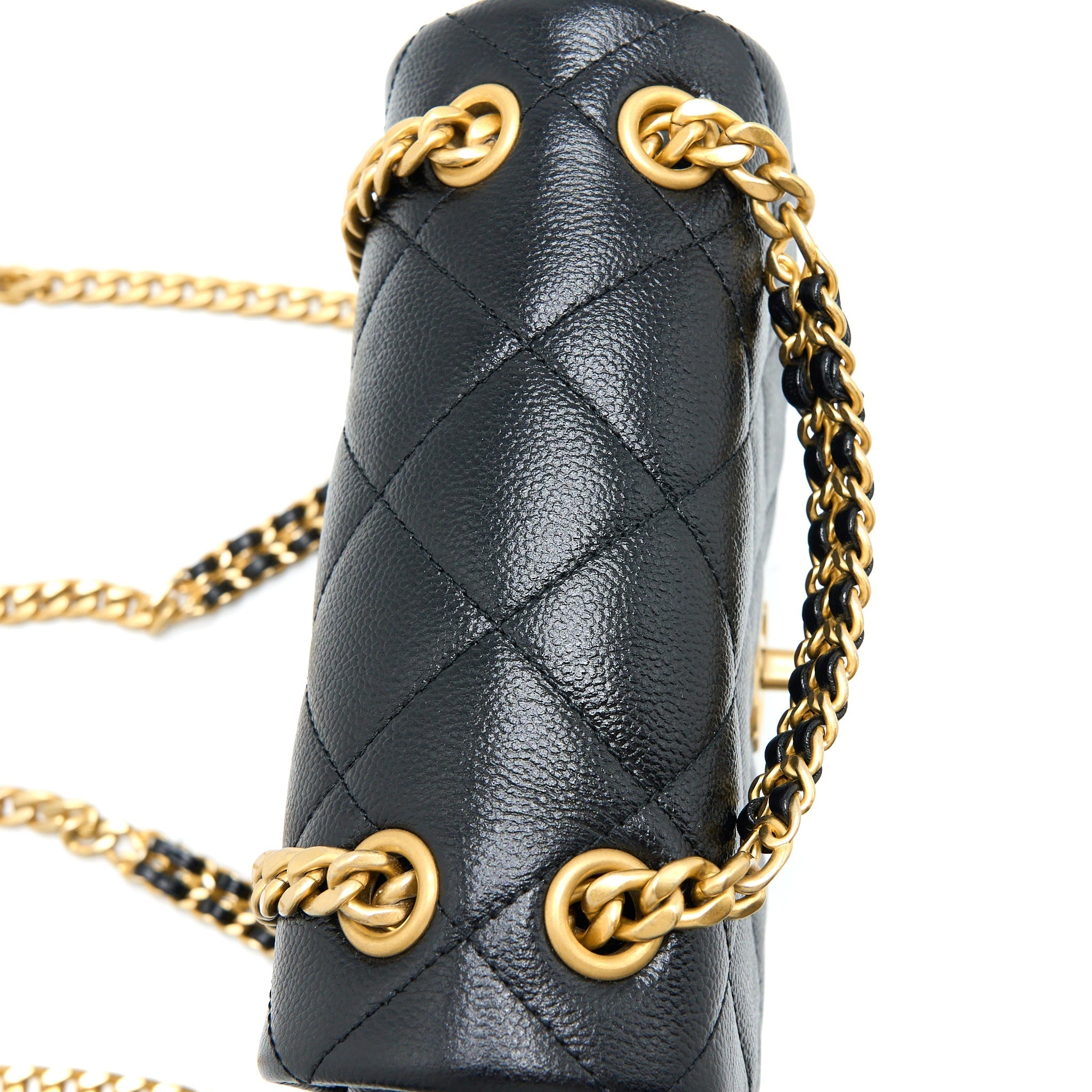 chanel-22p-flap-backpack-caviar-black-brushed-ghw-microchip