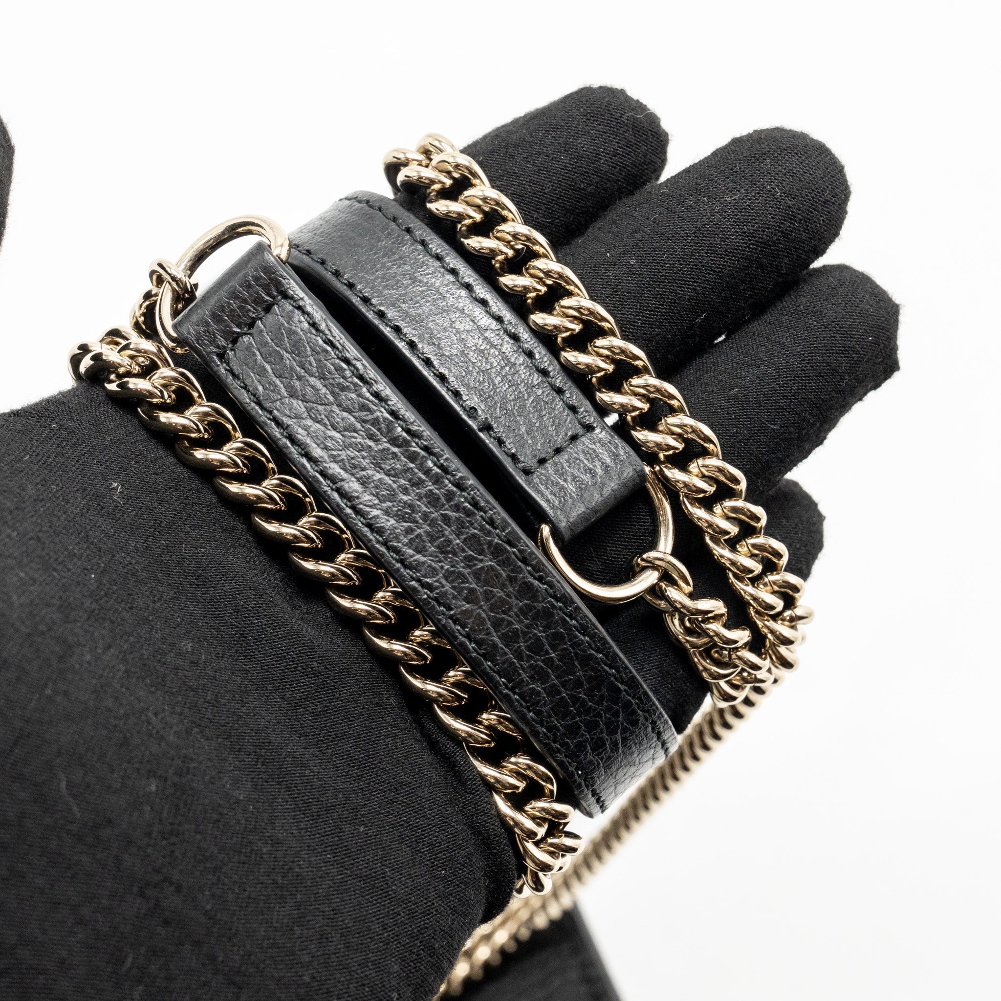 gucci-interlocking-chain-wallet-calfskin-black-ghw