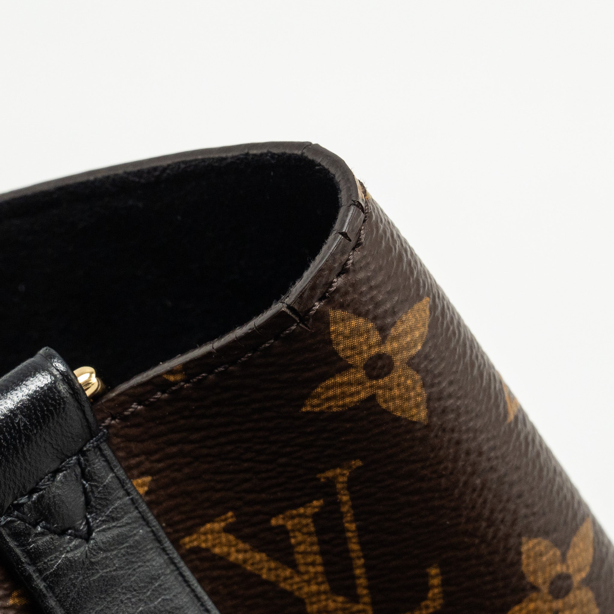 louis-vuitton-neo-noe-monogram-canvas-black-ghw-1