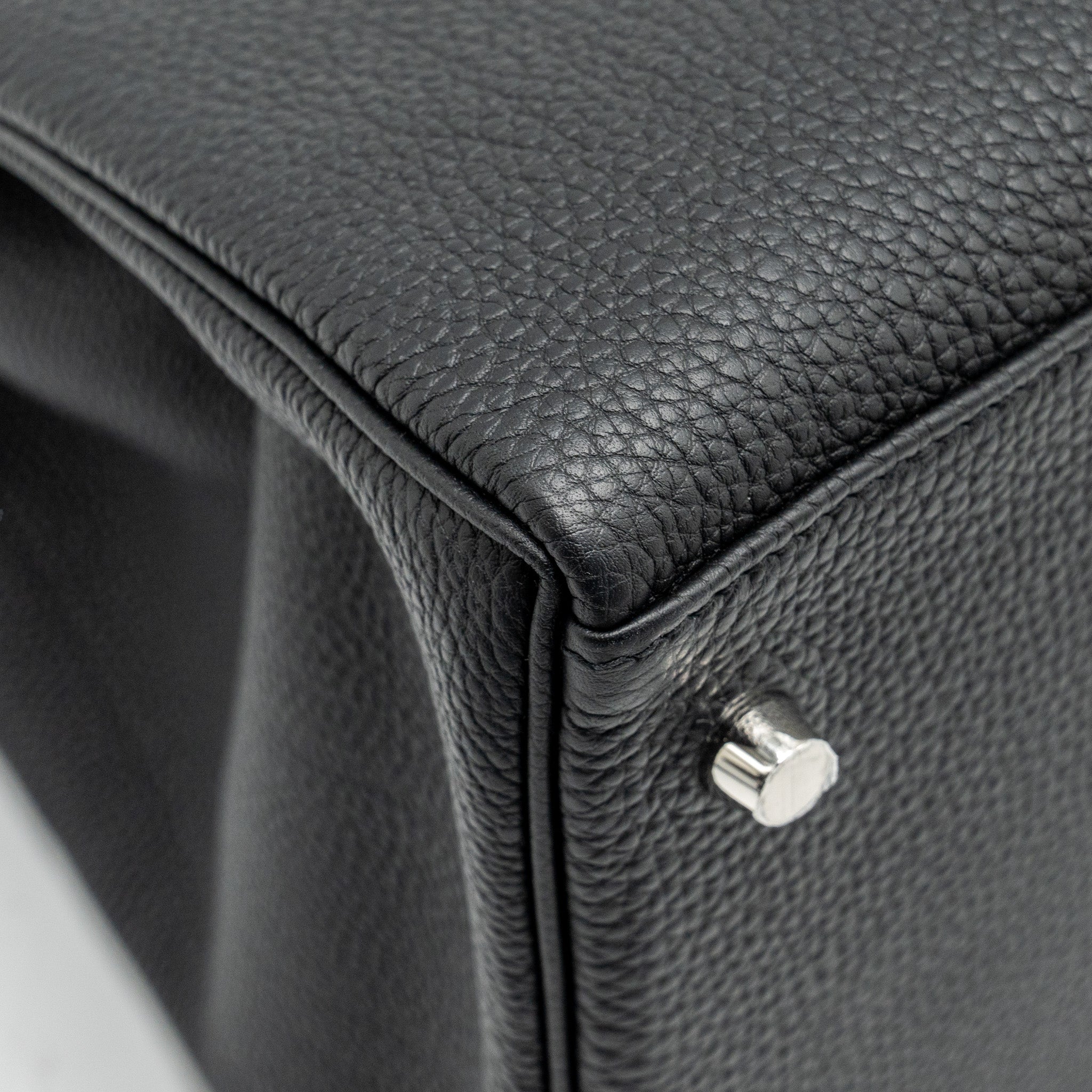 hermes-kelly-maxi-42-togo-black-shw-stamp-w