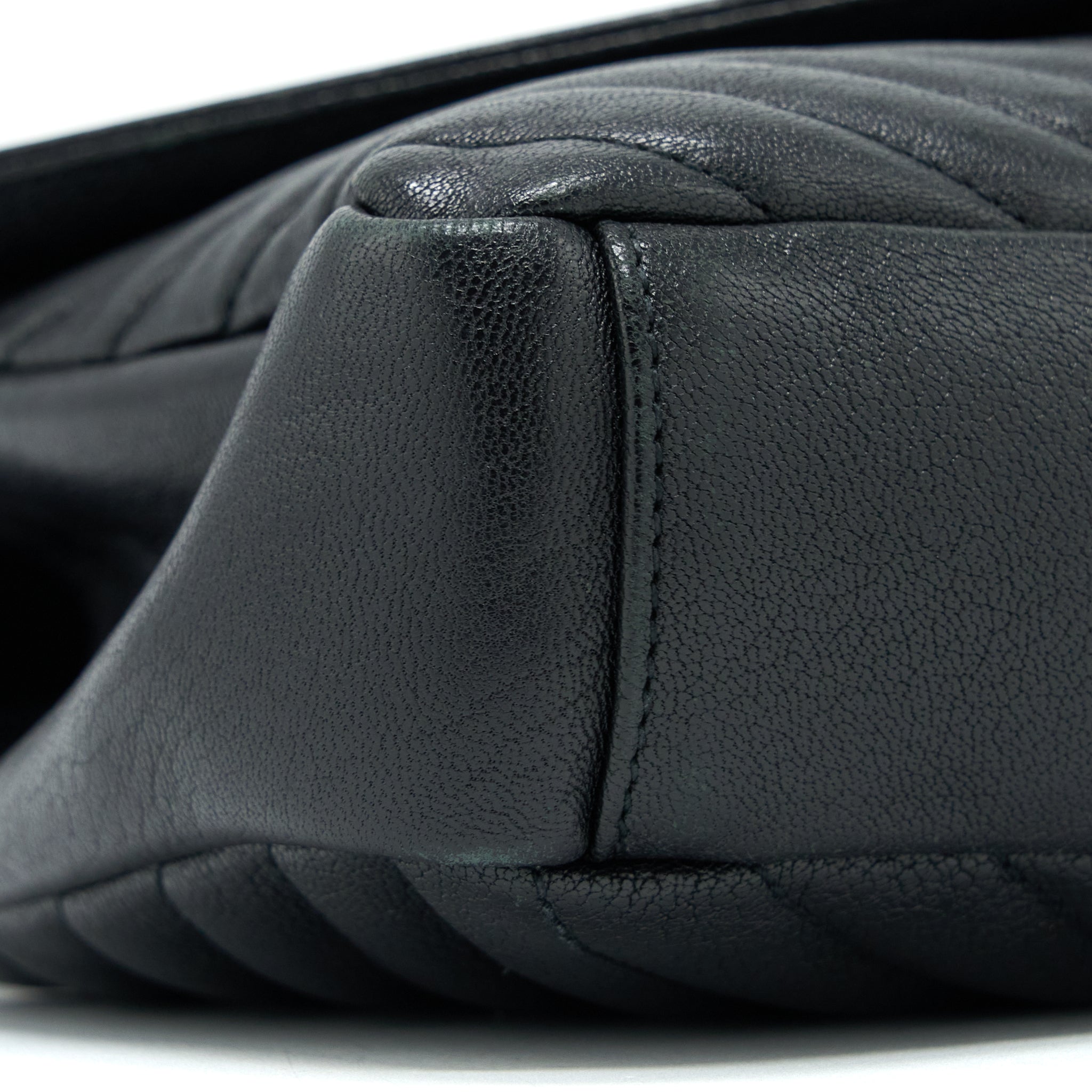 saint-laurent-ysl-quilted-medium-college-bag-lambskin-black-ruthenium-hardware