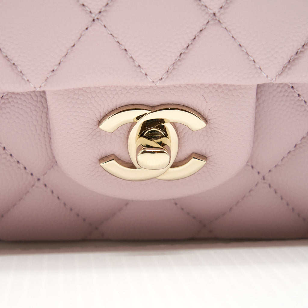 chanel-medium-classic-double-flap-bag-21s-caviar-light-pink-lghw