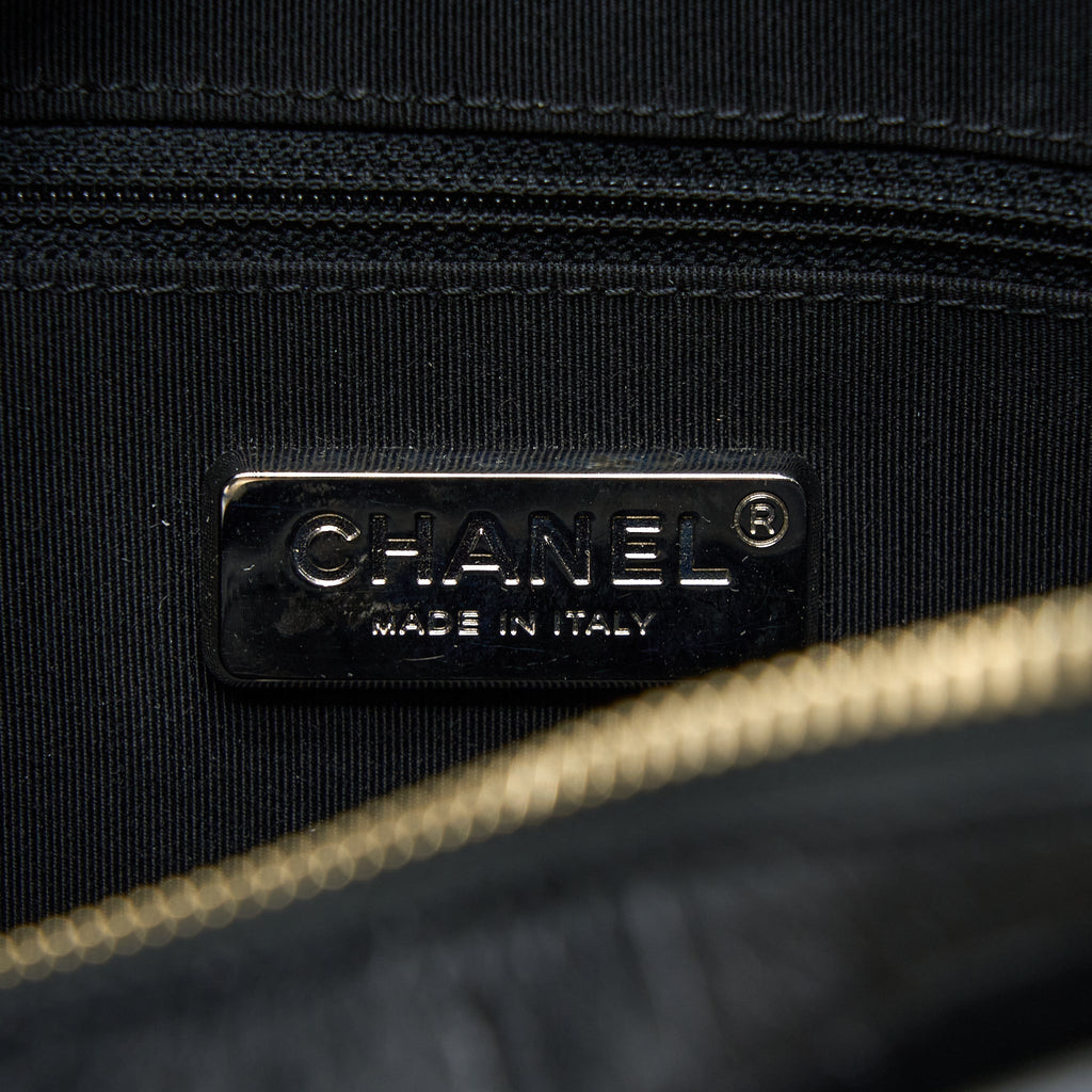 chanel-large-gabrielle-hobo-bag-croc-embossed-calfskin-with-logo-strap-black-multicolour-hardware