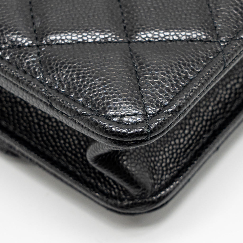 chanel-square-wallet-on-chain-caviar-black-lghw-microchip