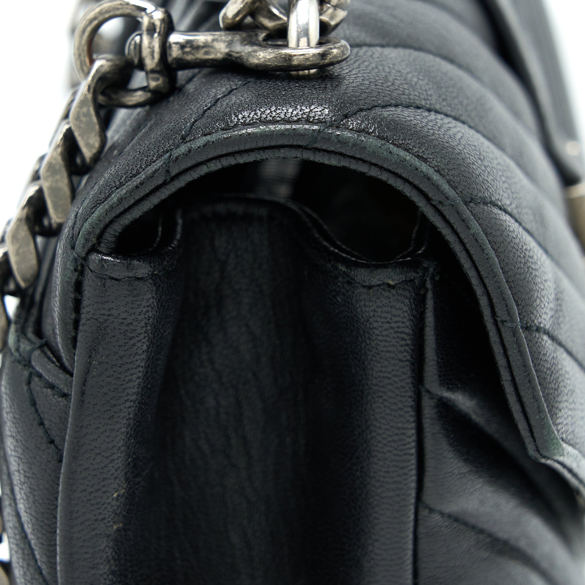 saint-laurent-ysl-quilted-medium-college-bag-lambskin-black-ruthenium-hardware