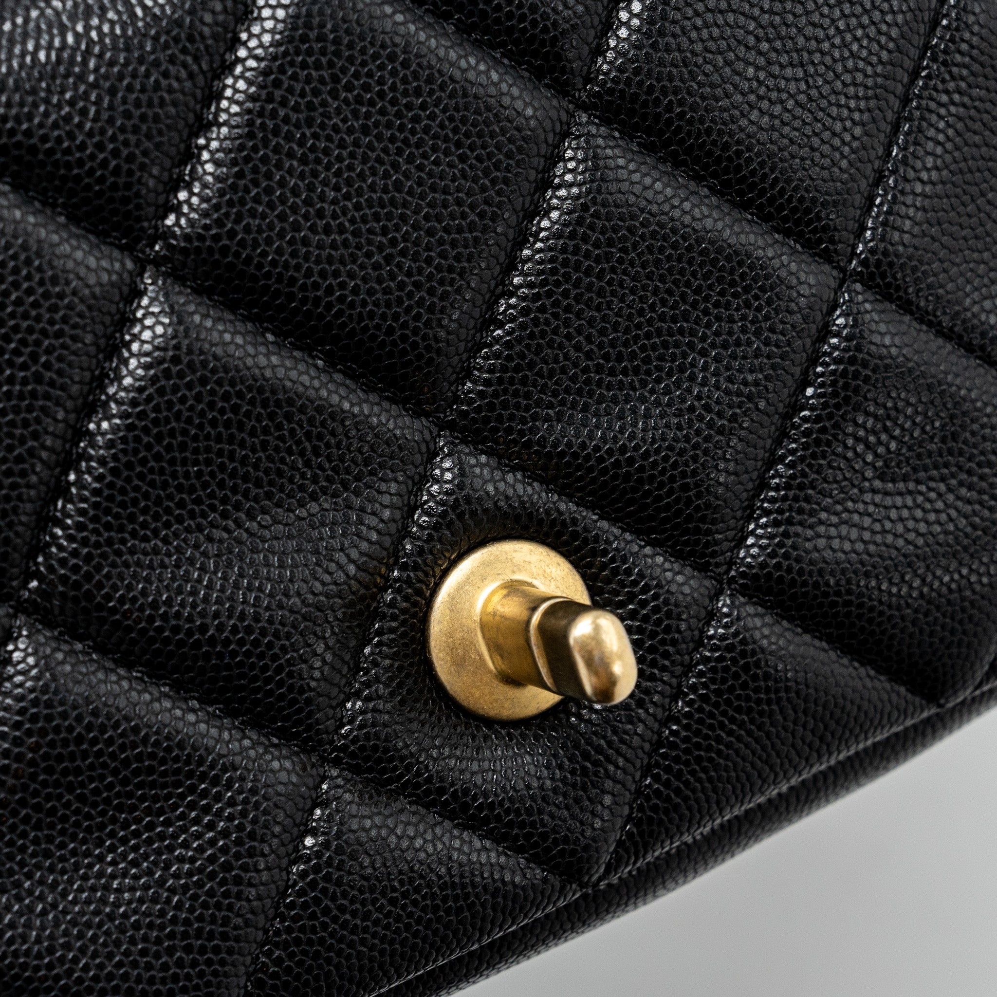 chanel-mini-twist-your-button-square-flap-bag-caviar-black-ghw