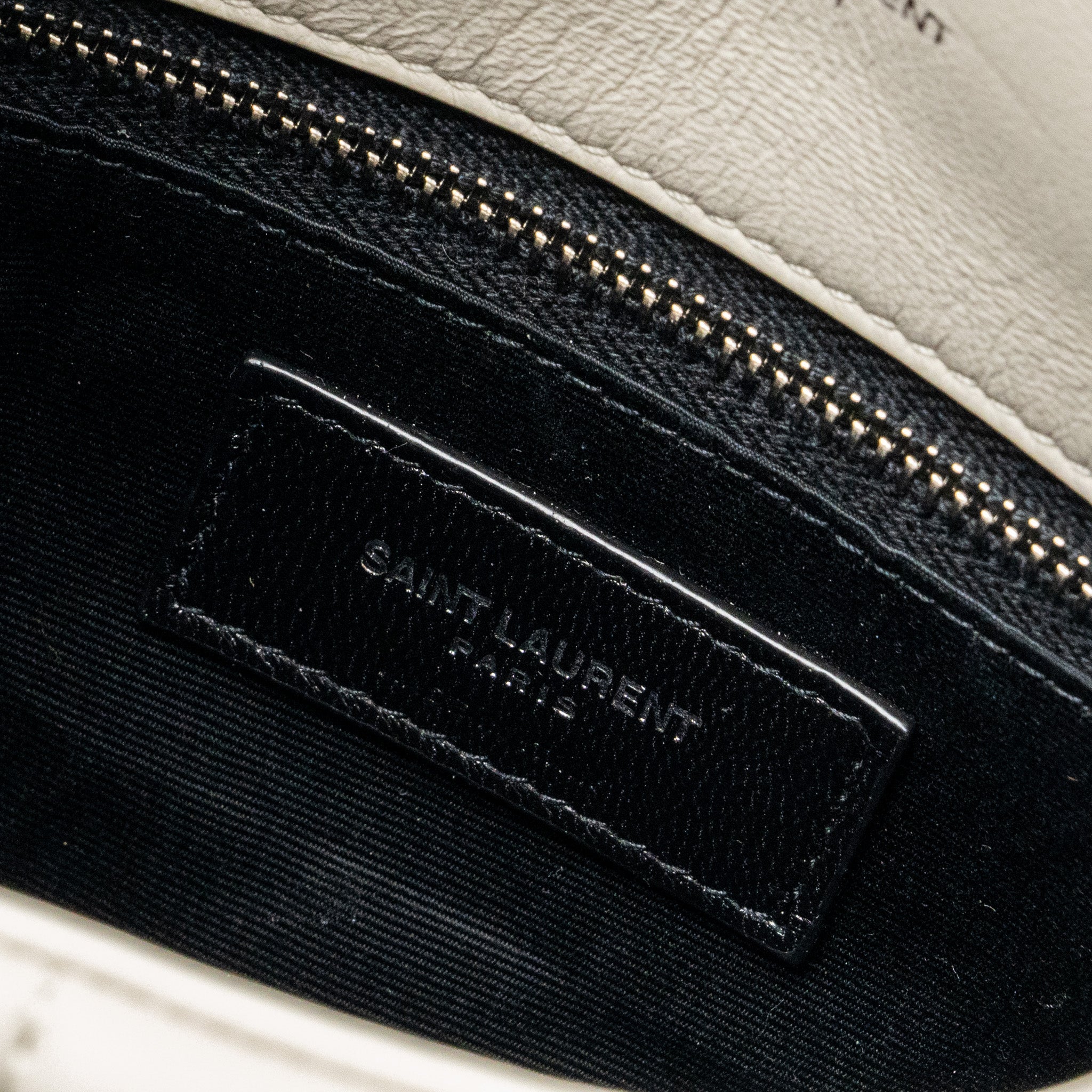 saint-laurent-small-loulou-puffer-shoulder-bag-lambskin-blanc-vintage-ruthenium-hardware