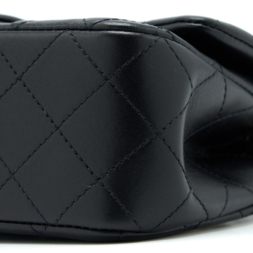 chanel-23c-pearl-crush-mini-rectangular-lambskin-black-lghw-microchip