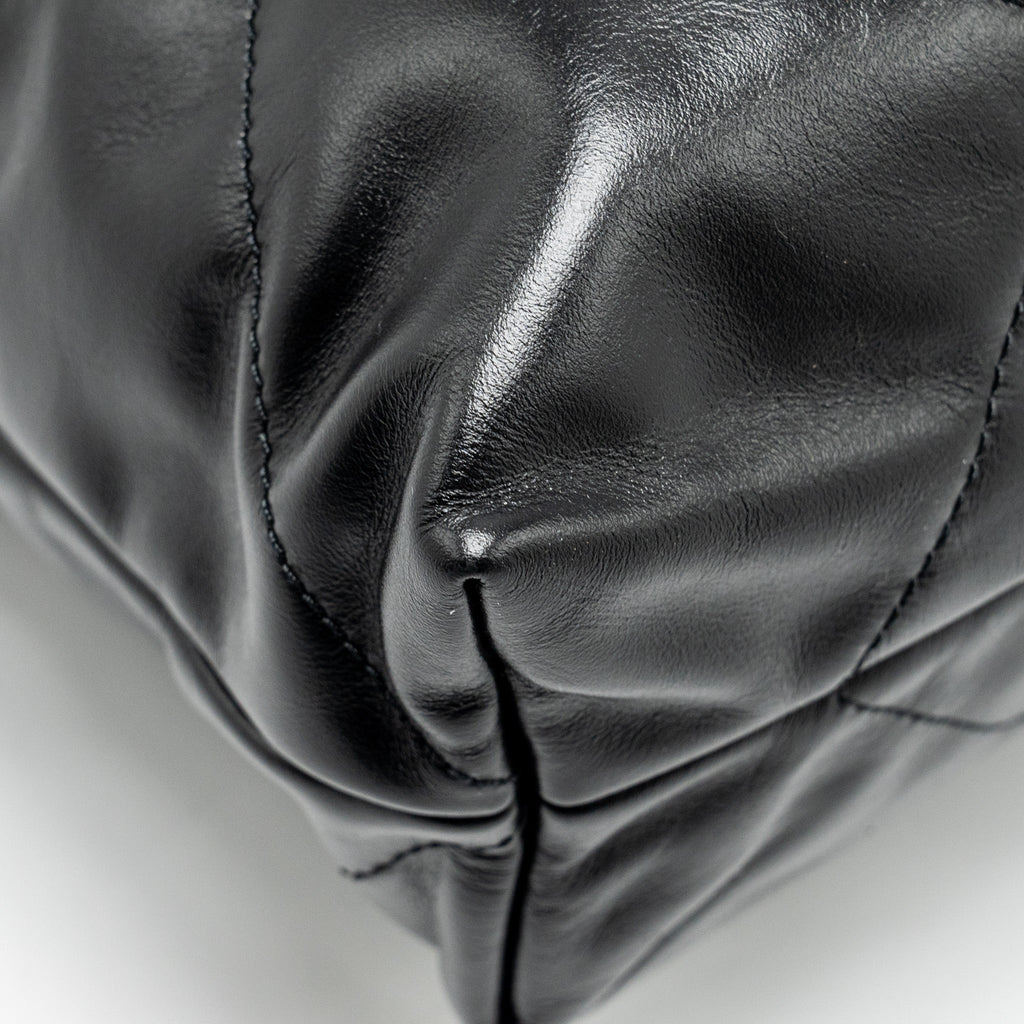 chanel-medium-22-bag-shiny-calfskin-black-ghw-copy