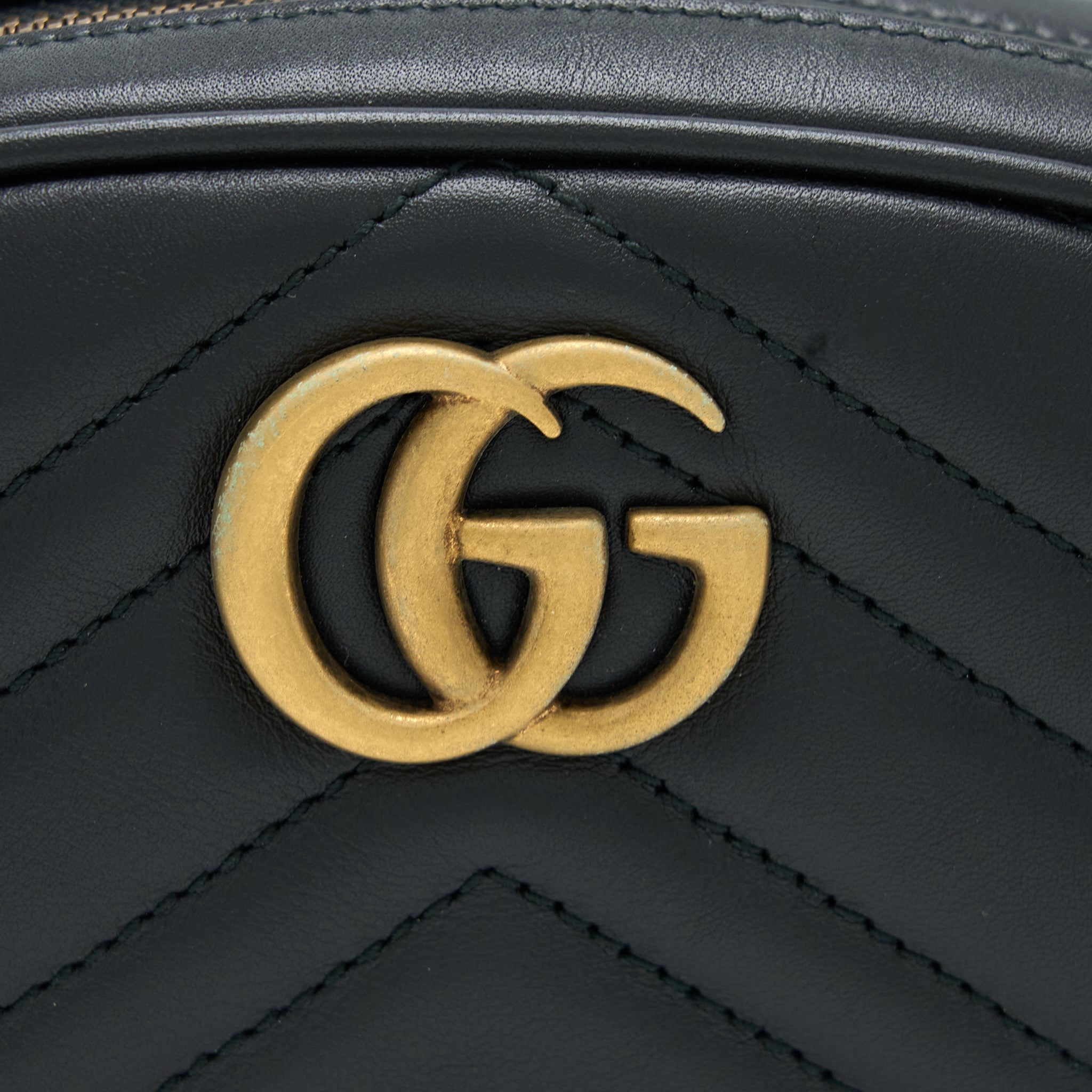 gucci-marmont-round-belt-bag-black-ghw