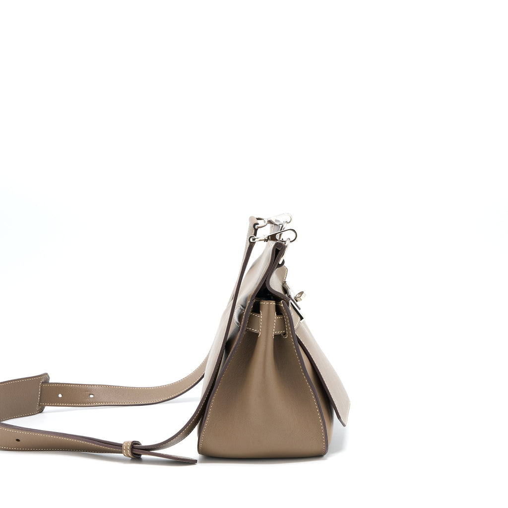 hermes-jypsiere-28-swift-etoupe-shw-stamp-square-p