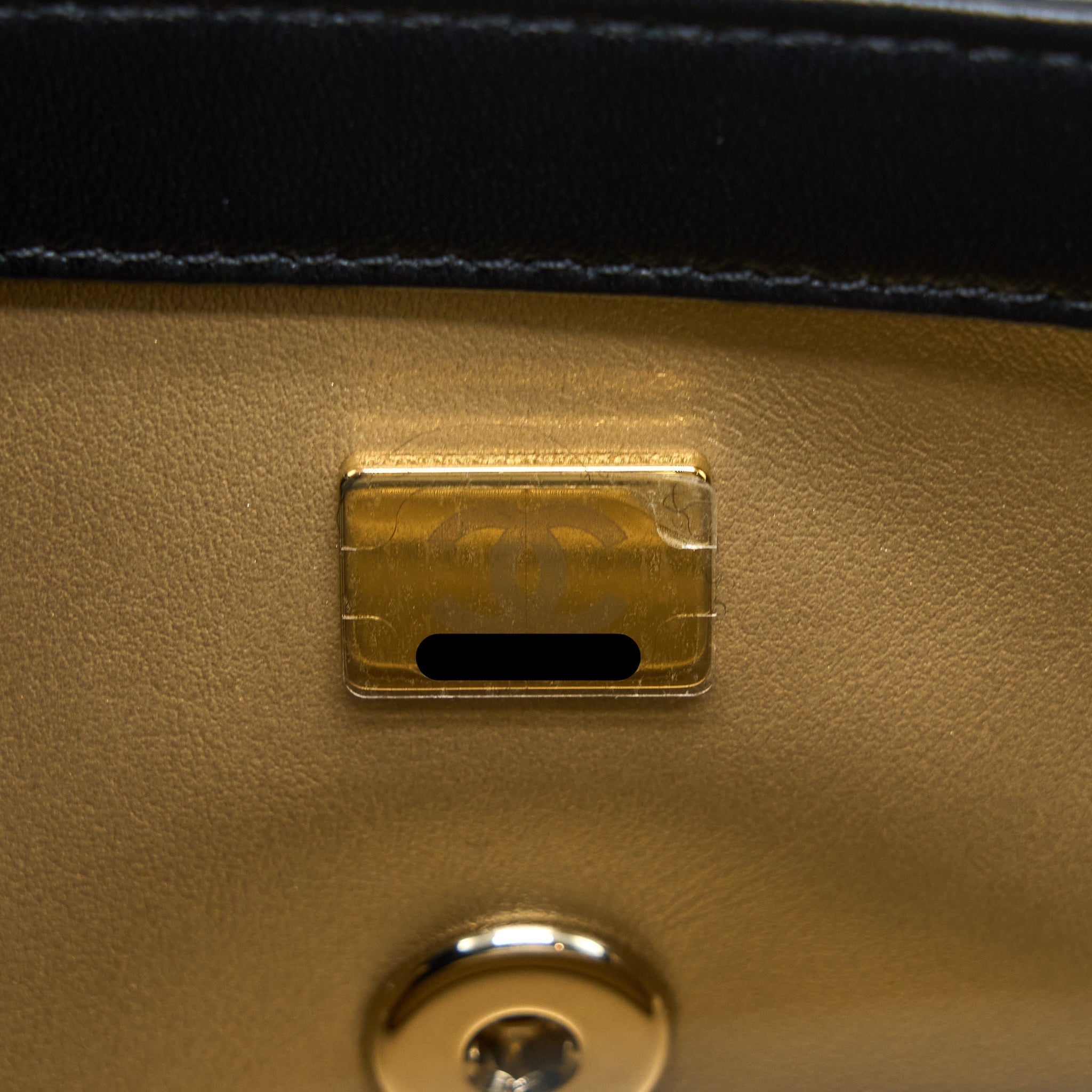 chanel-23c-pearl-crush-mini-rectangular-lambskin-black-lghw-microchip