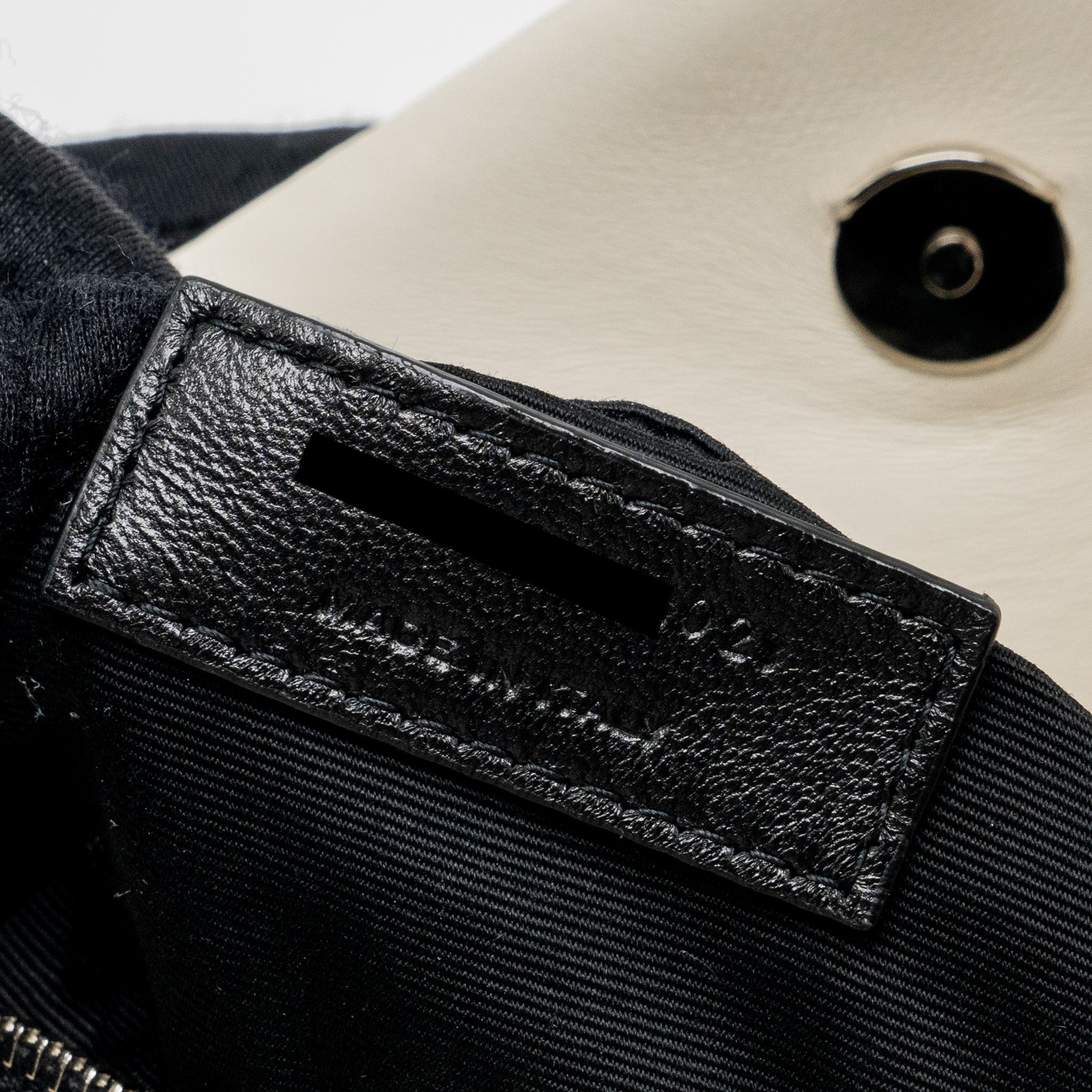 saint-laurent-small-loulou-puffer-shoulder-bag-lambskin-blanc-vintage-ruthenium-hardware
