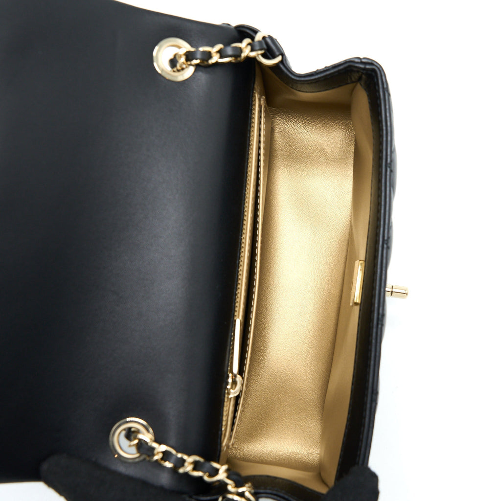 chanel-23c-pearl-crush-mini-rectangular-lambskin-black-lghw-microchip