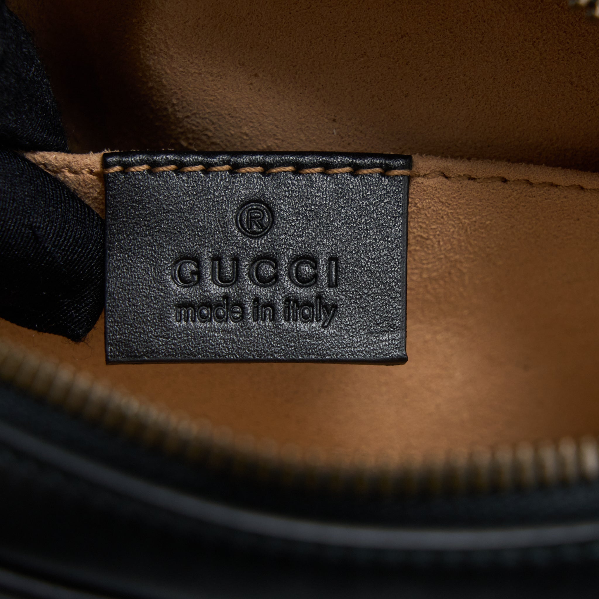gucci-marmont-round-belt-bag-black-ghw