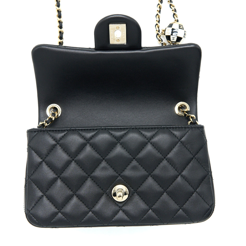 chanel-23c-pearl-crush-mini-rectangular-lambskin-black-lghw-microchip