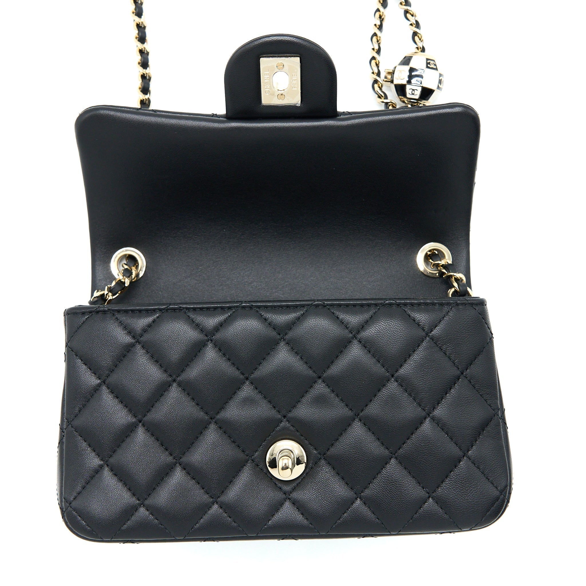 chanel-23c-pearl-crush-mini-rectangular-lambskin-black-lghw-microchip