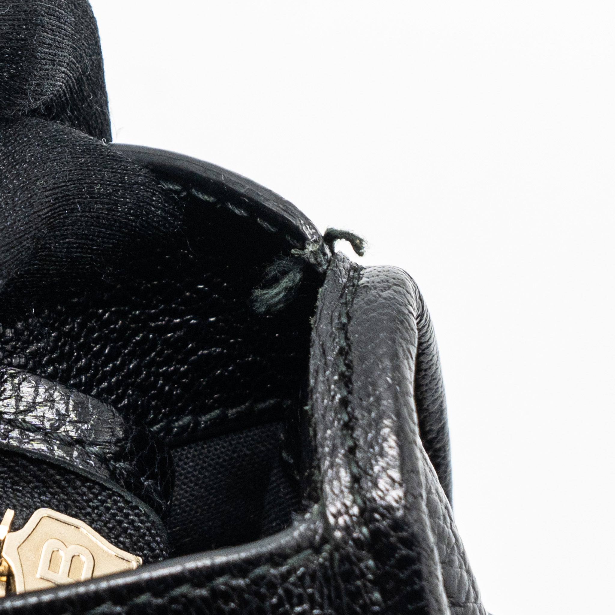 balenciaga-classic-city-bag-leather-black-ghw