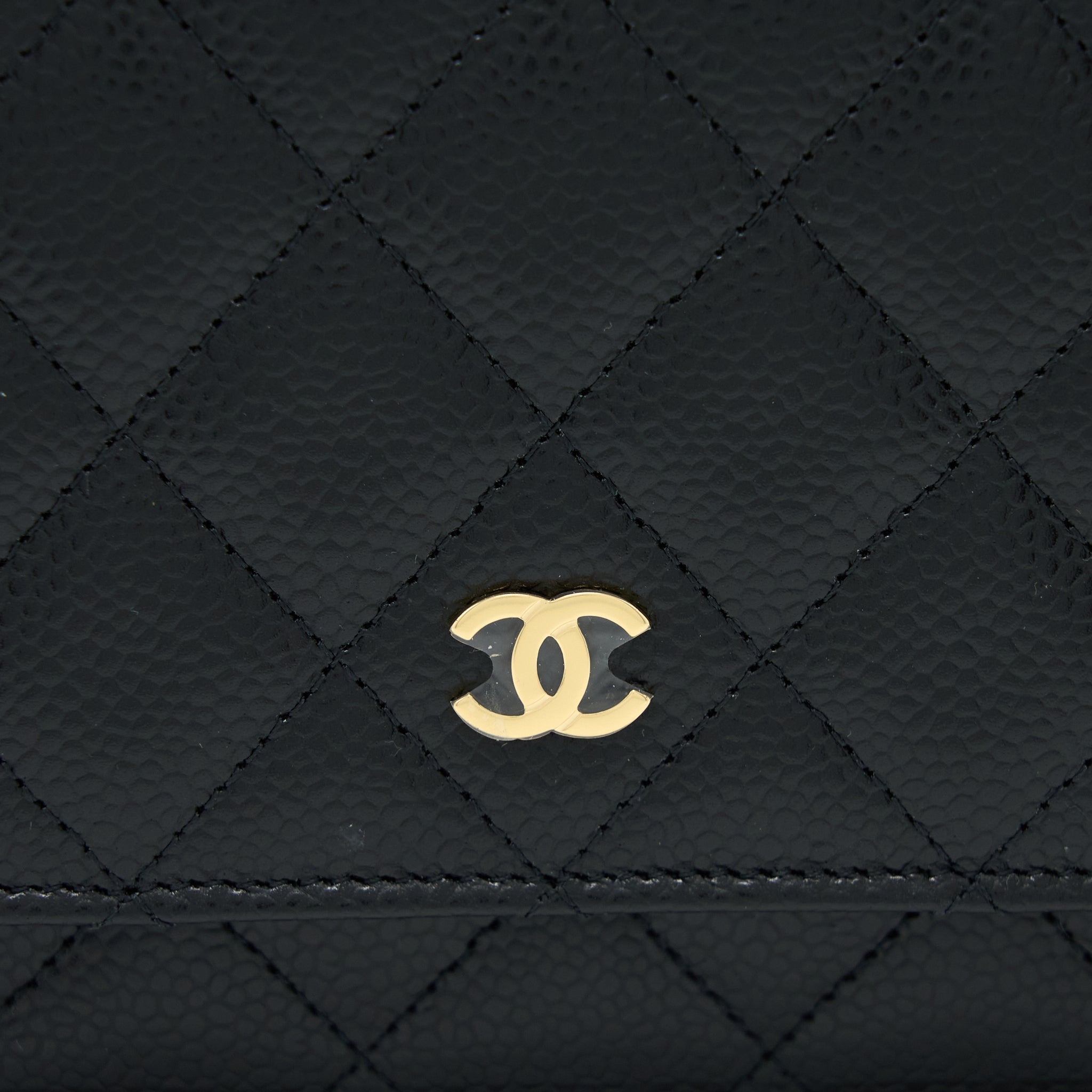 chanel-classic-wallet-on-chain-caviar-black-ghw-microchip-10