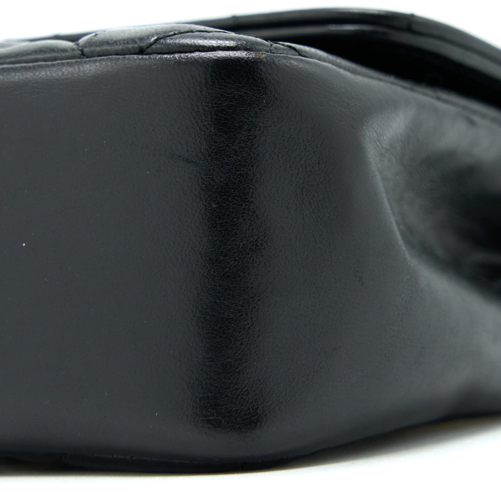 chanel-vintage-mini-flap-bag-lambskin-black-ghw
