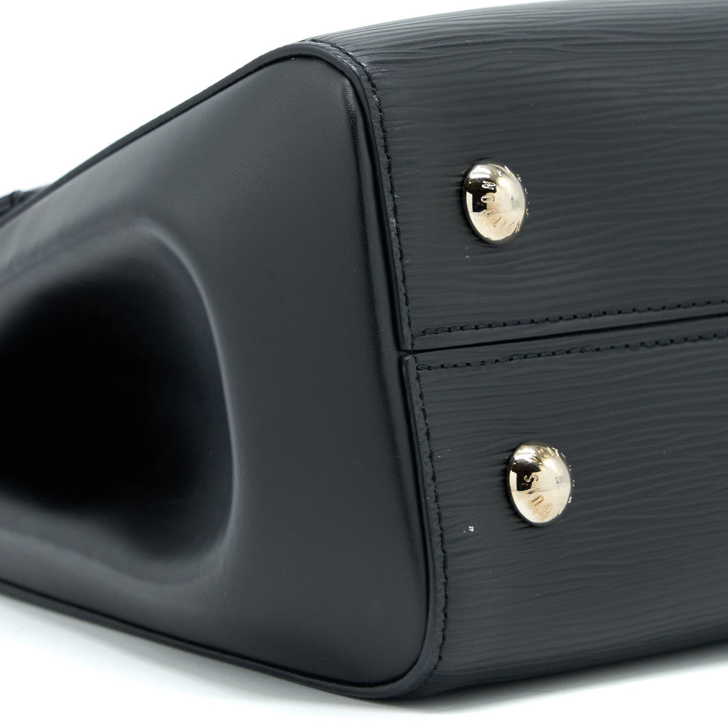louis-vuitton-cluny-mm-epi-black-shw