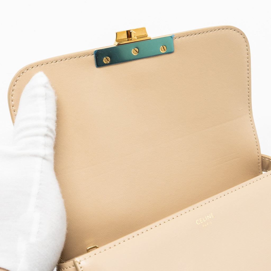 celine-teen-triomphe-bag-calfskin-light-beige-ghw