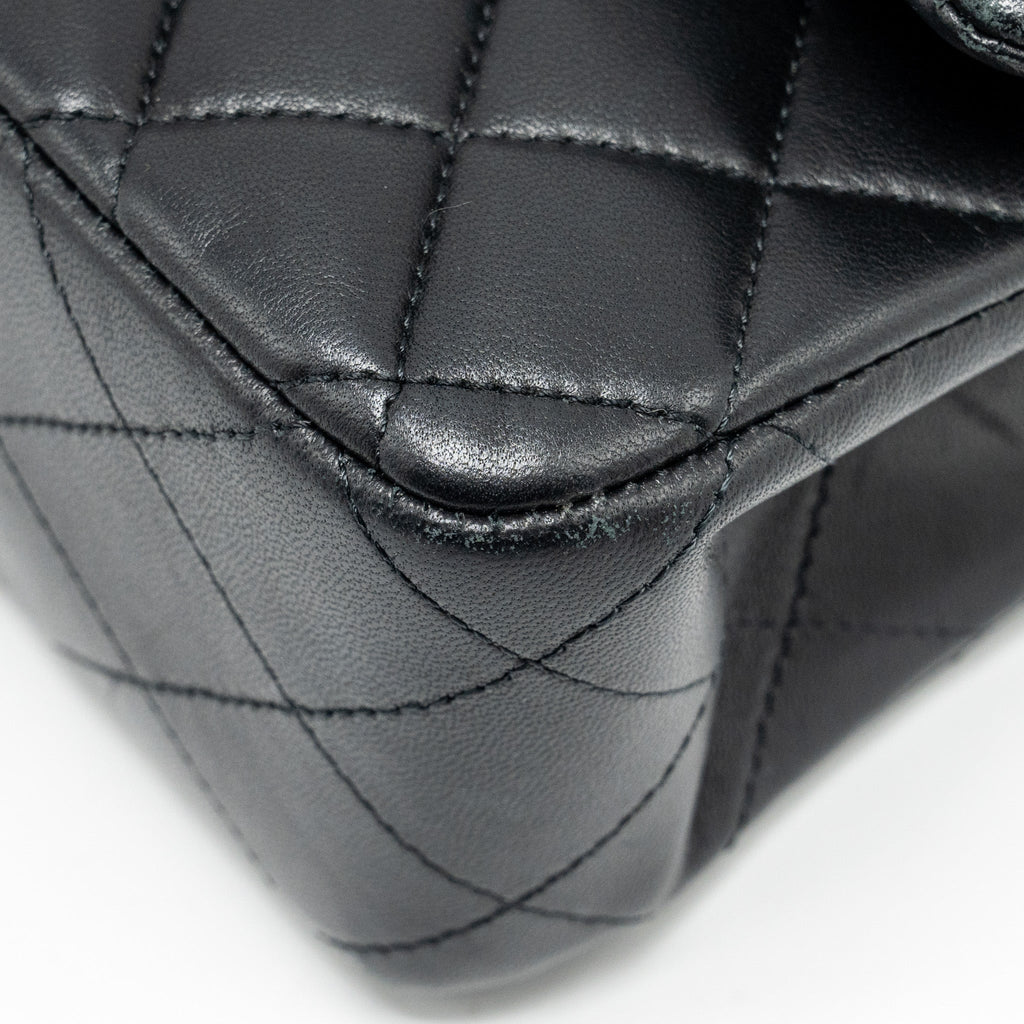 chanel-medium-classic-double-flap-bag-lambskin-black-shw-copy-1