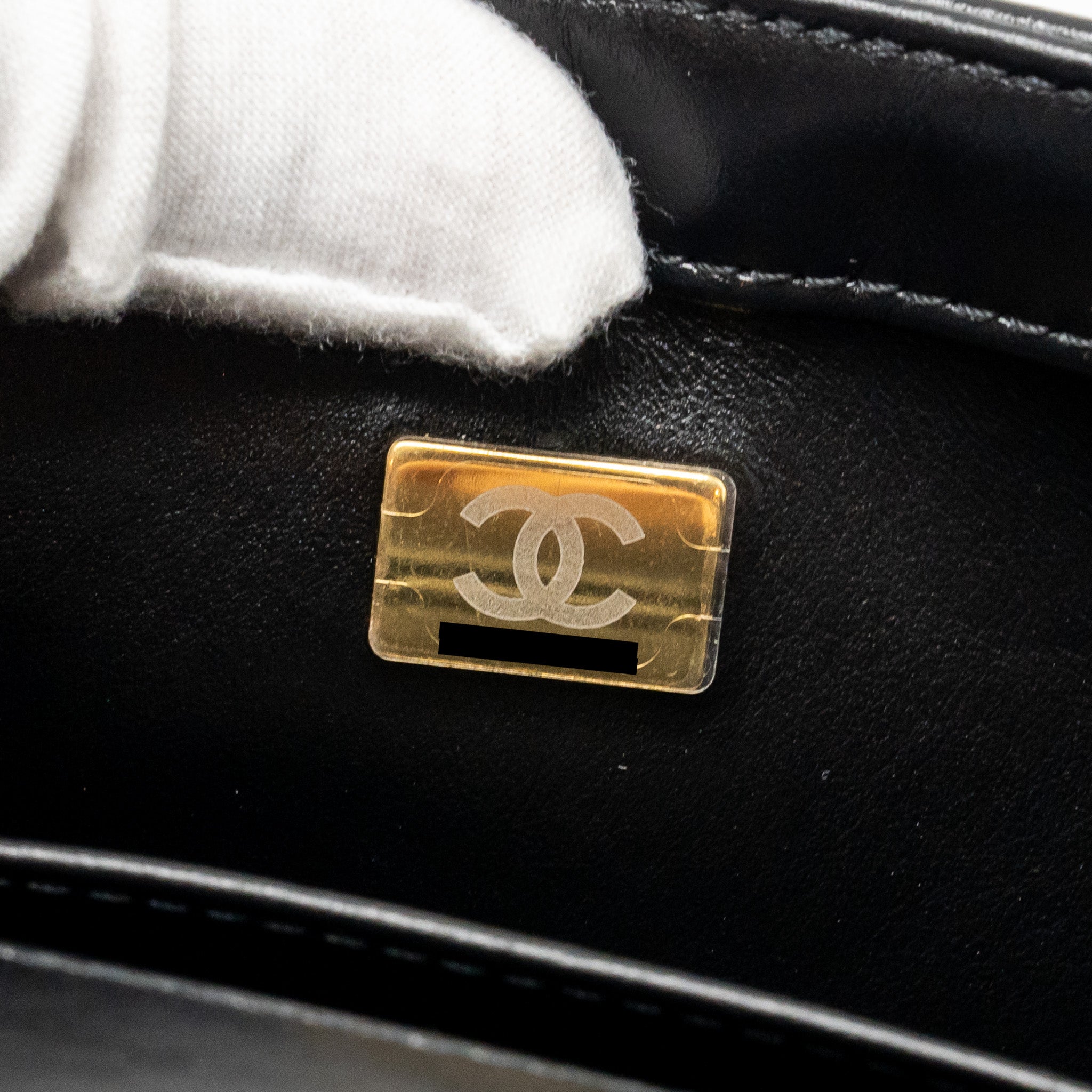 chanel-gold-crush-flap-bag-calfskin-black-ghw-microchip