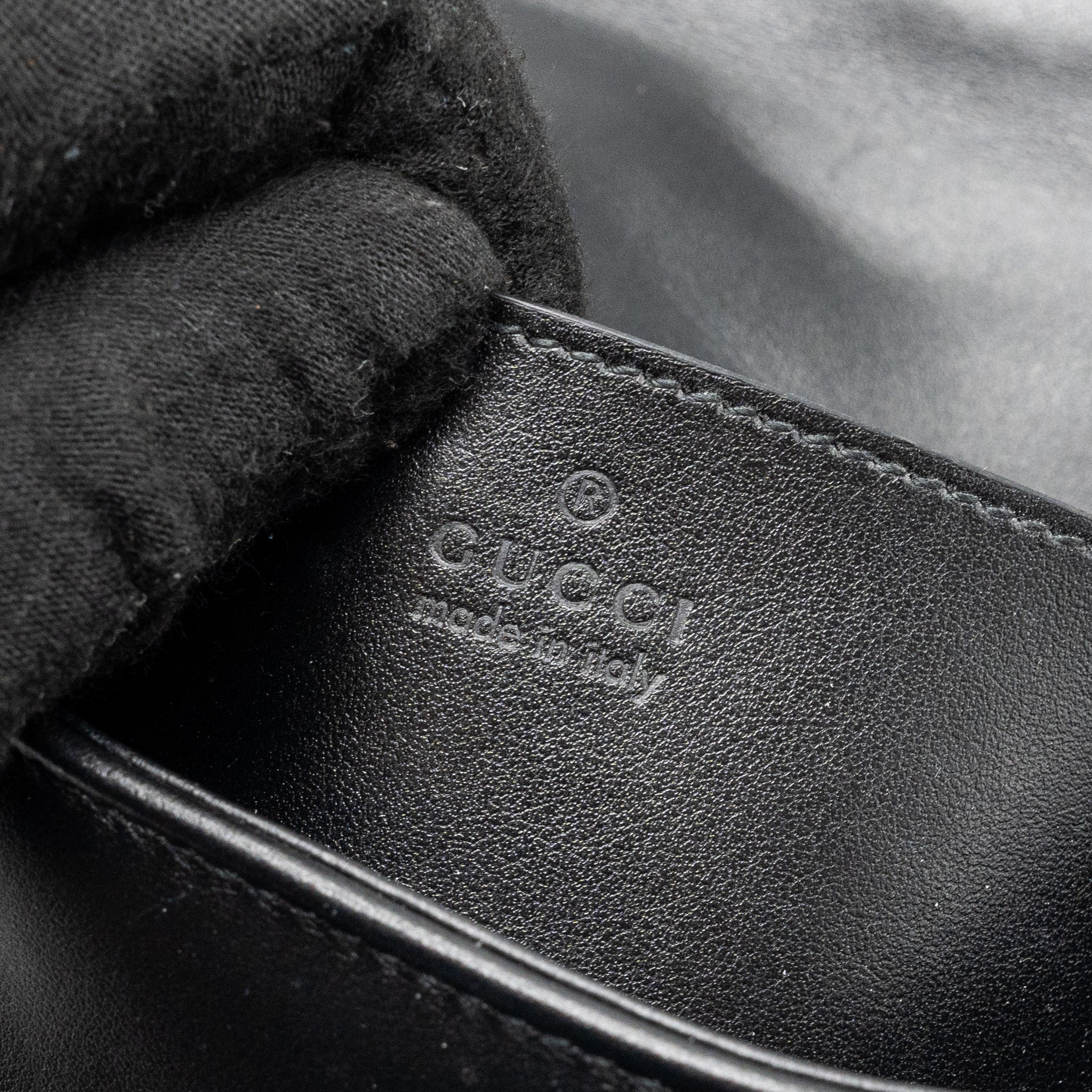 gucci-mini-marmont-calfskin-black-with-black-hardware