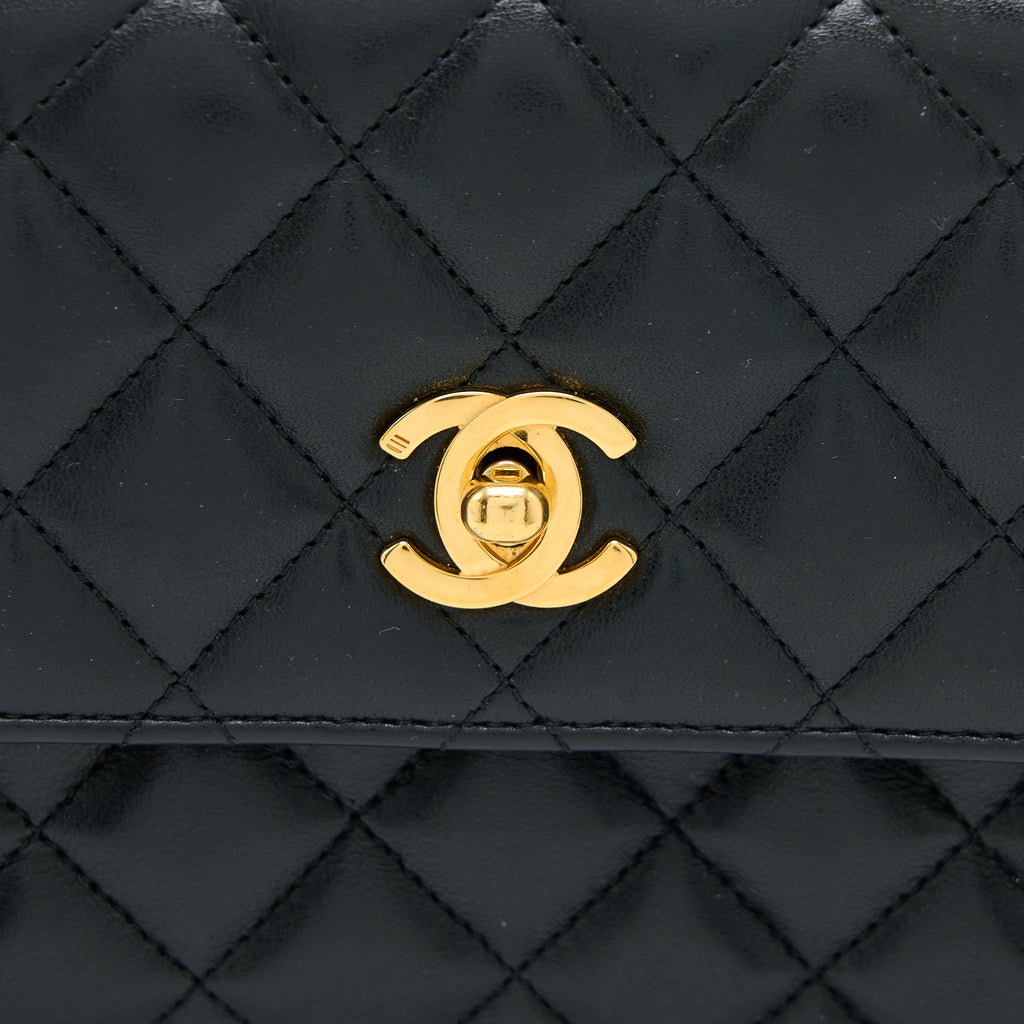 chanel-vintage-mini-flap-bag-lambskin-black-ghw
