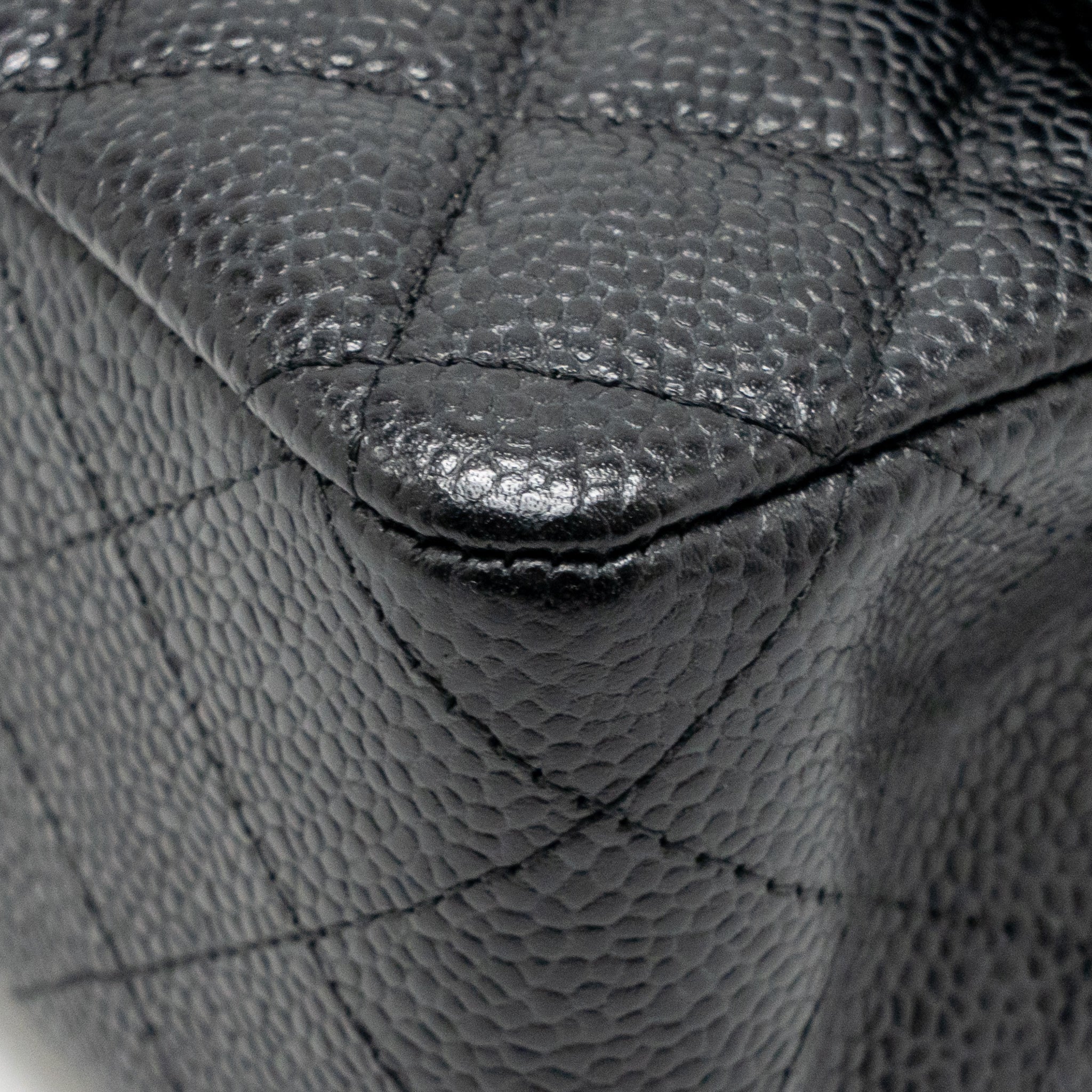 chanel-medium-classic-double-flap-bag-caviar-black-ghw-38