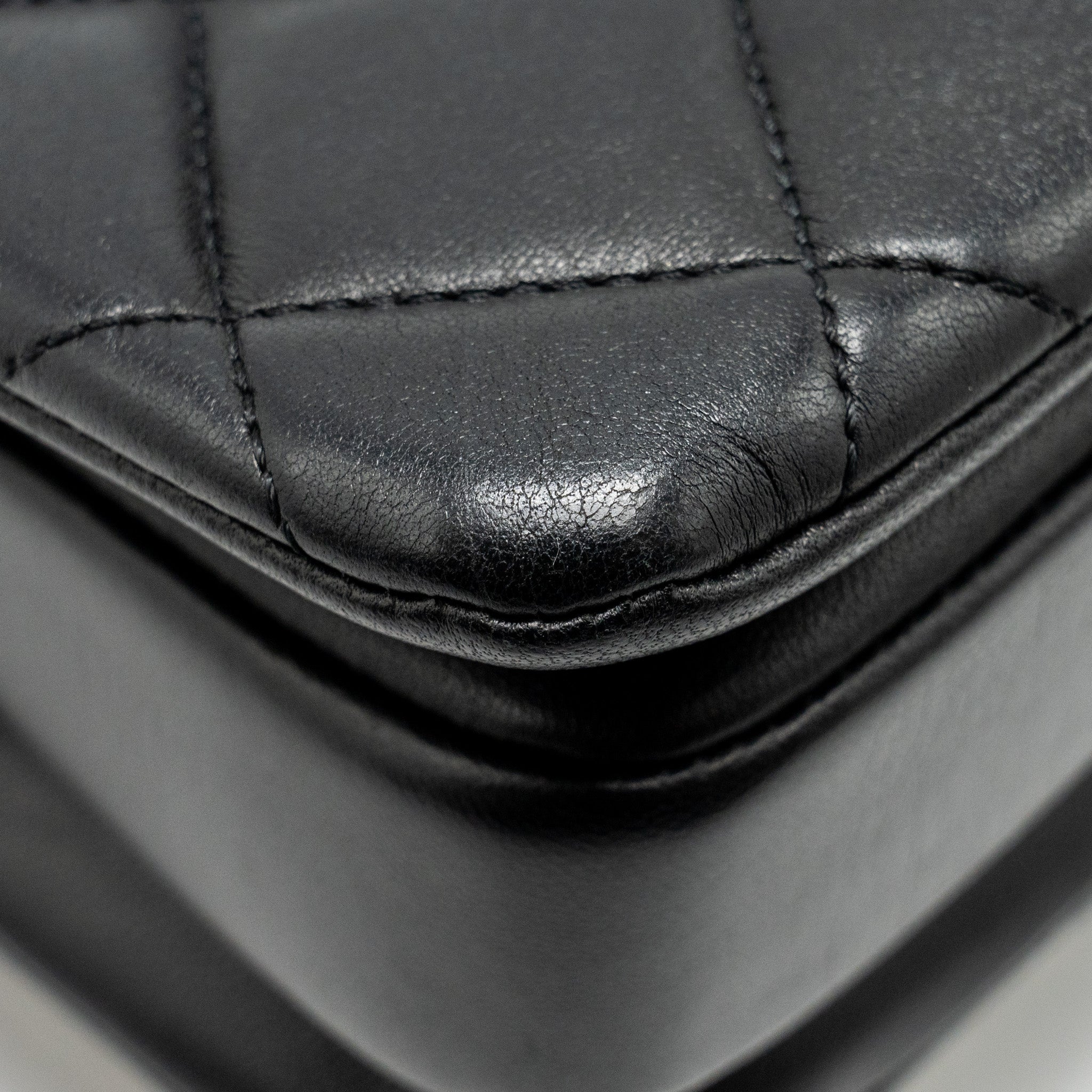 chanel-small-trendy-cc-flap-bag-lambskin-black-ghw