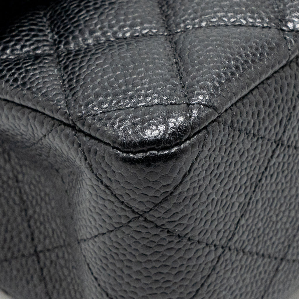 chanel-medium-classic-double-flap-bag-caviar-black-ghw-38