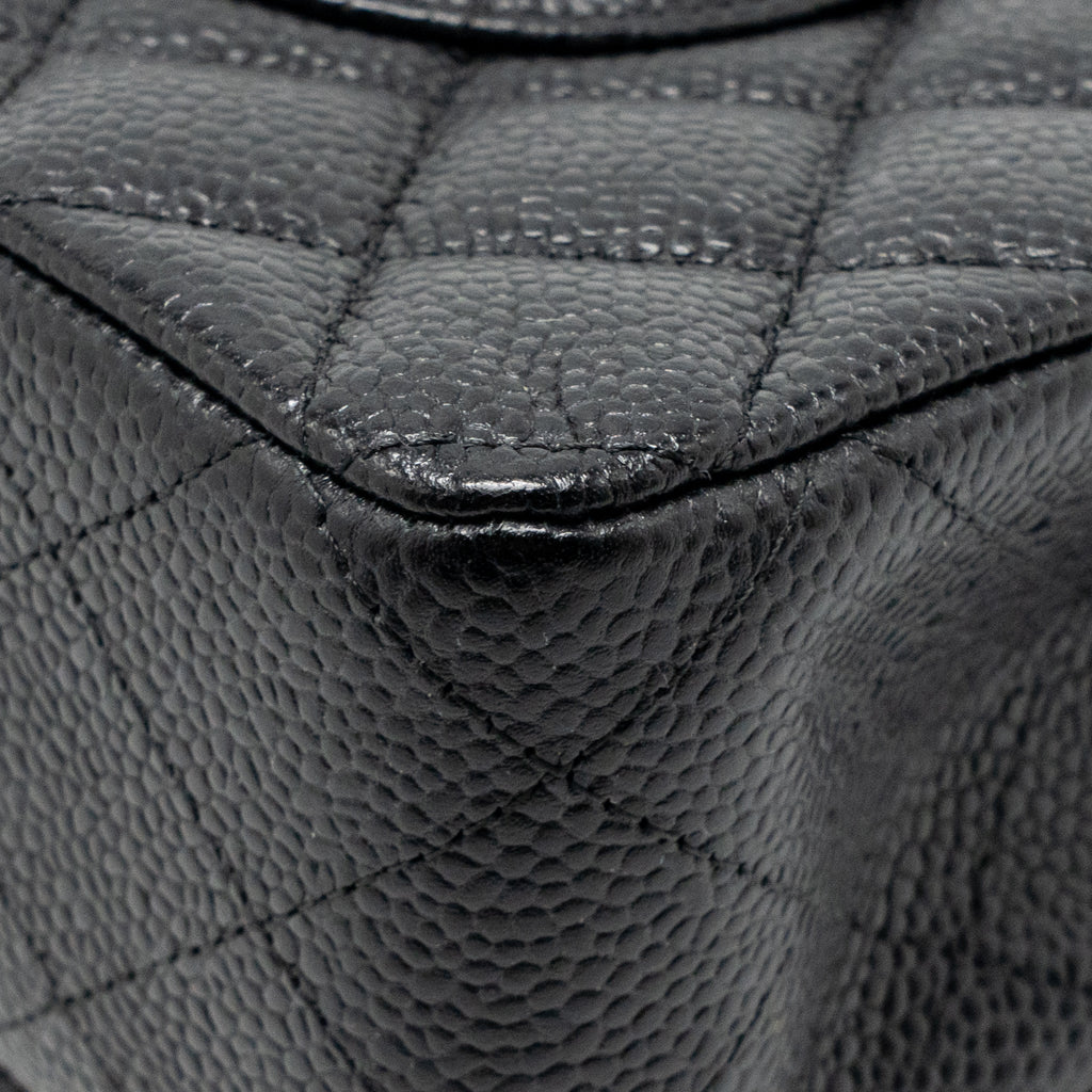 chanel-medium-classic-double-flap-bag-caviar-black-ghw-38