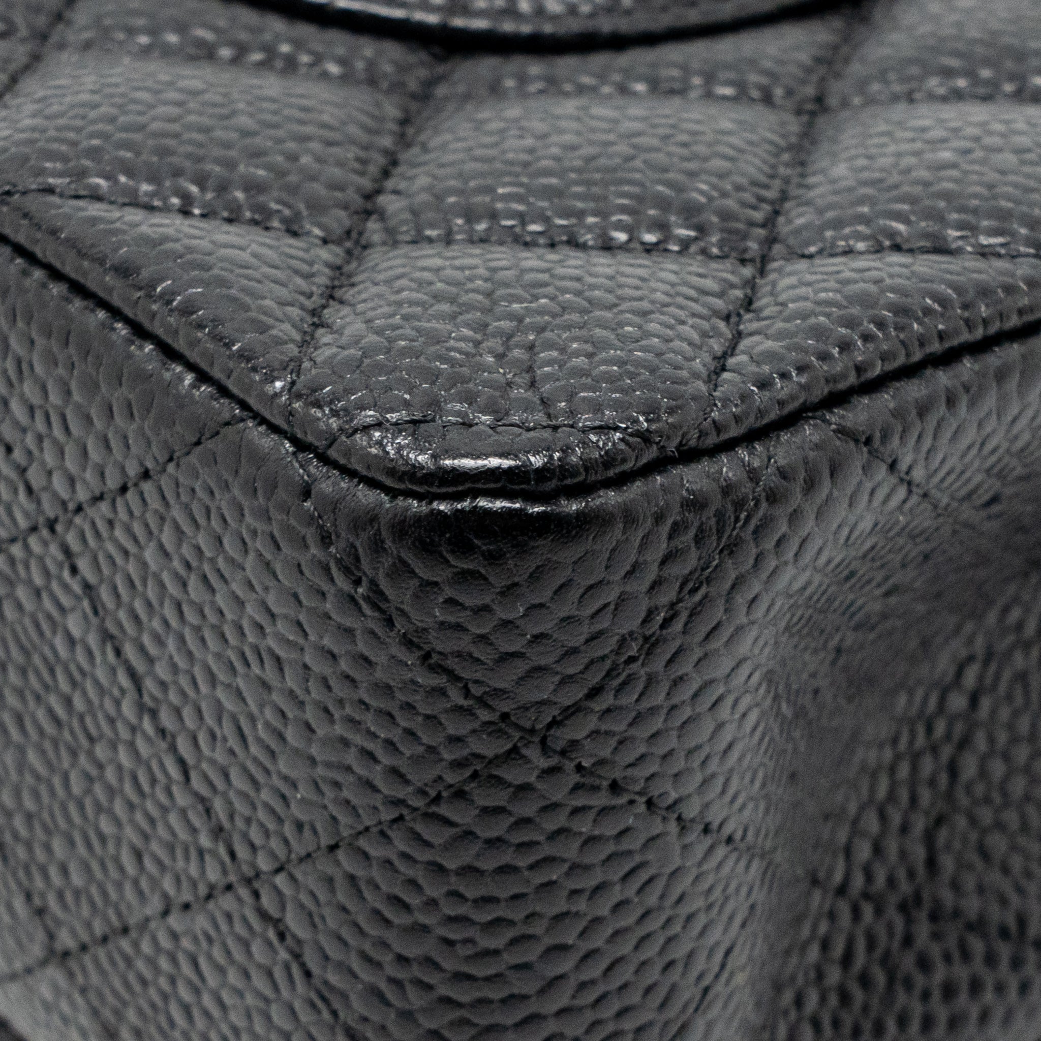 chanel-medium-classic-double-flap-bag-caviar-black-ghw-38