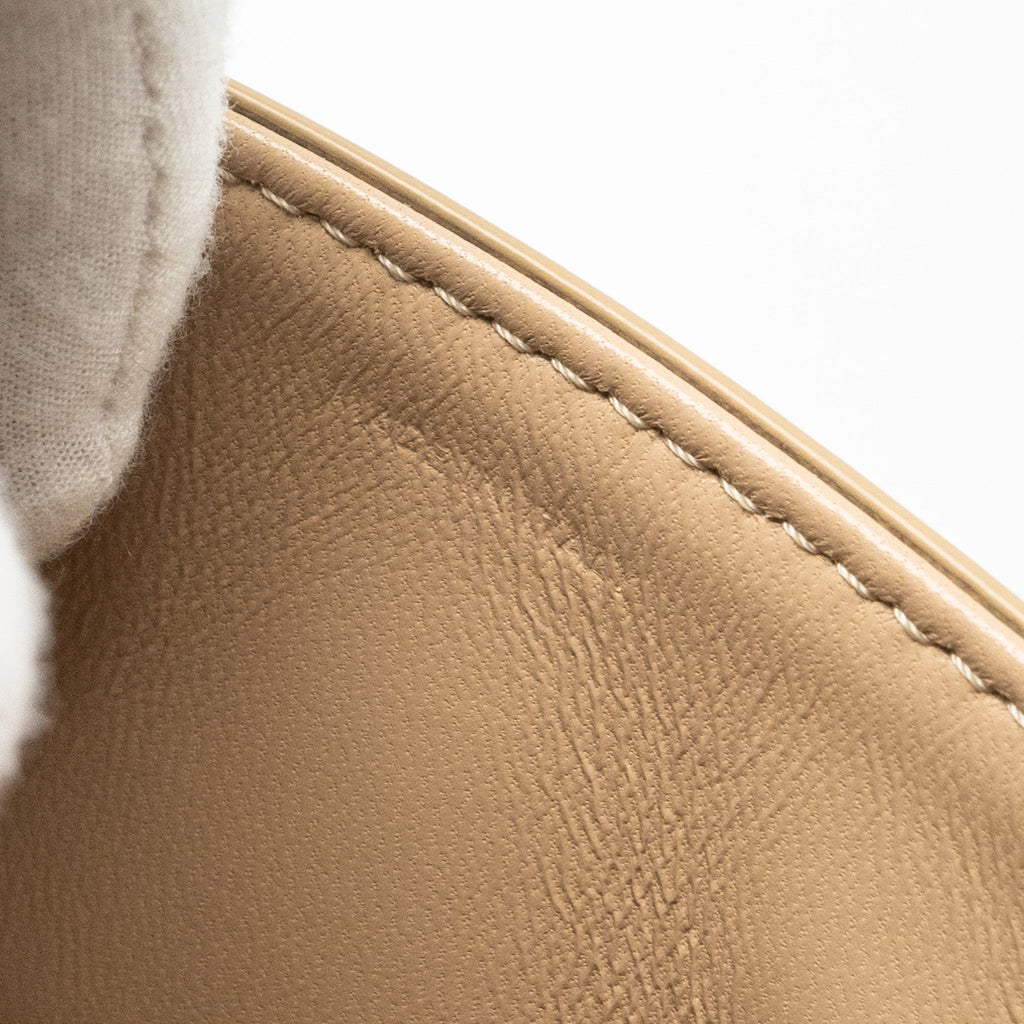 celine-teen-triomphe-bag-calfskin-light-beige-ghw