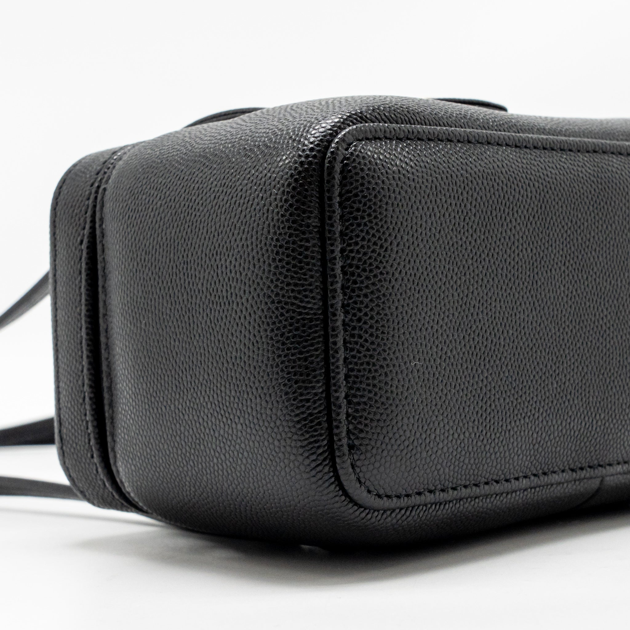 chanel-26p-preppy-coco-mini-vanity-shoulder-bag-caviar-black-ghwmicrochip