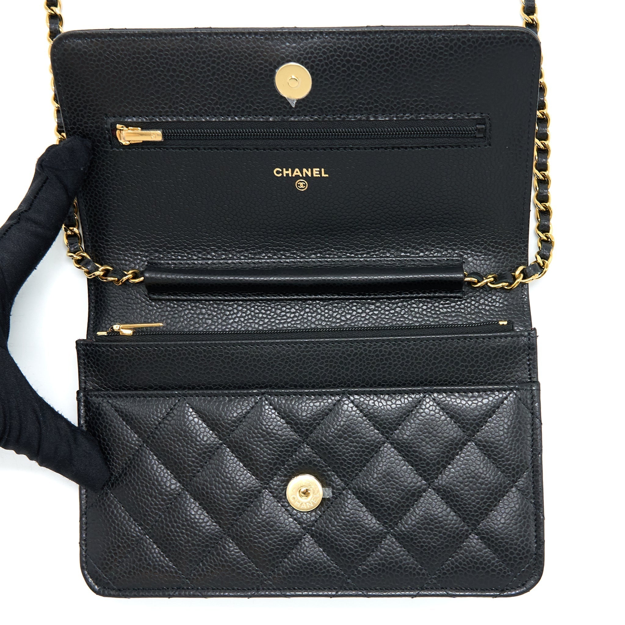 chanel-classic-wallet-on-chain-caviar-black-ghw-microchip-10
