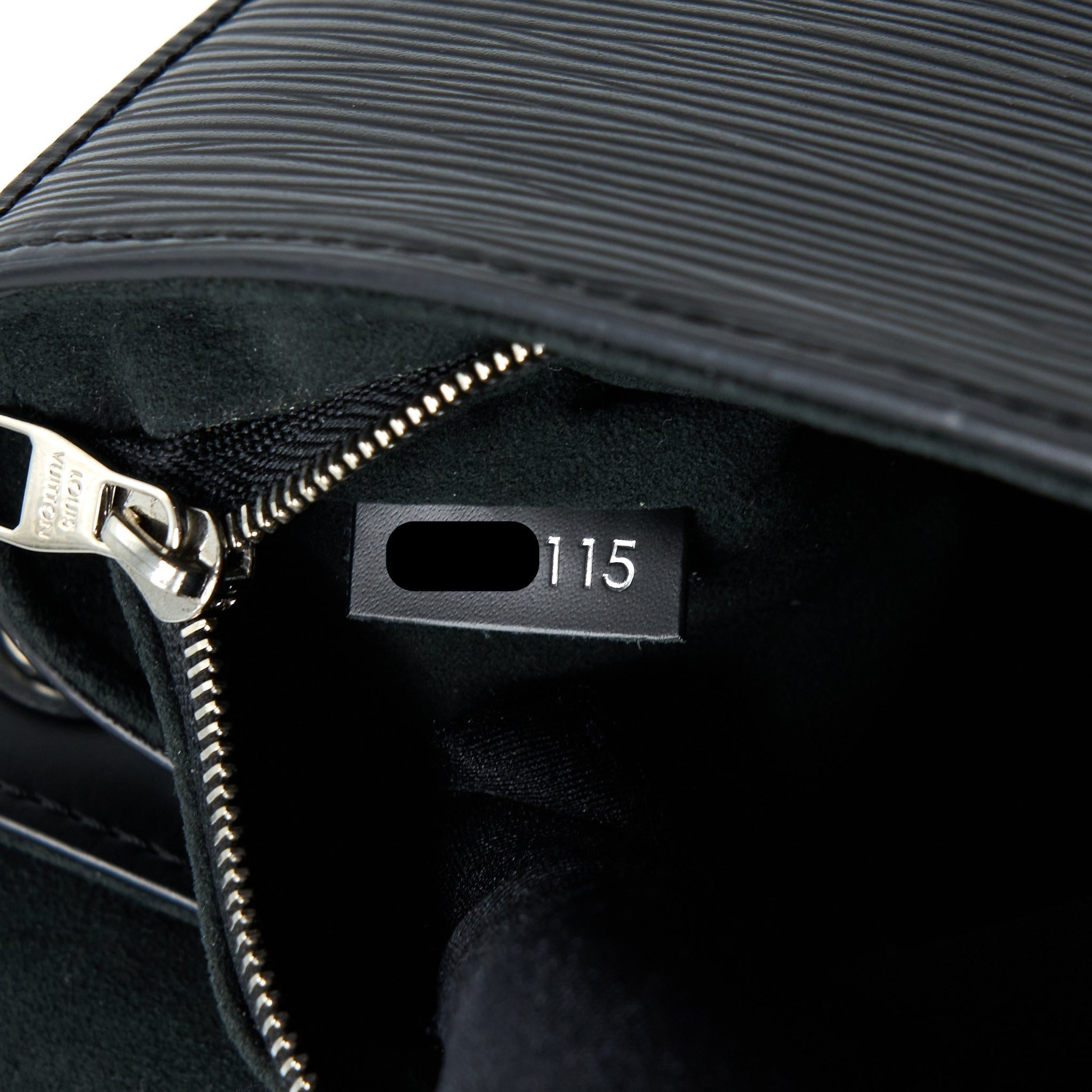 louis-vuitton-cluny-mm-epi-black-shw
