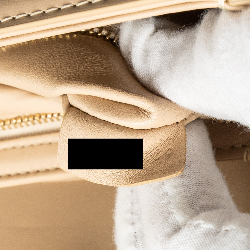 celine-teen-triomphe-bag-calfskin-light-beige-ghw