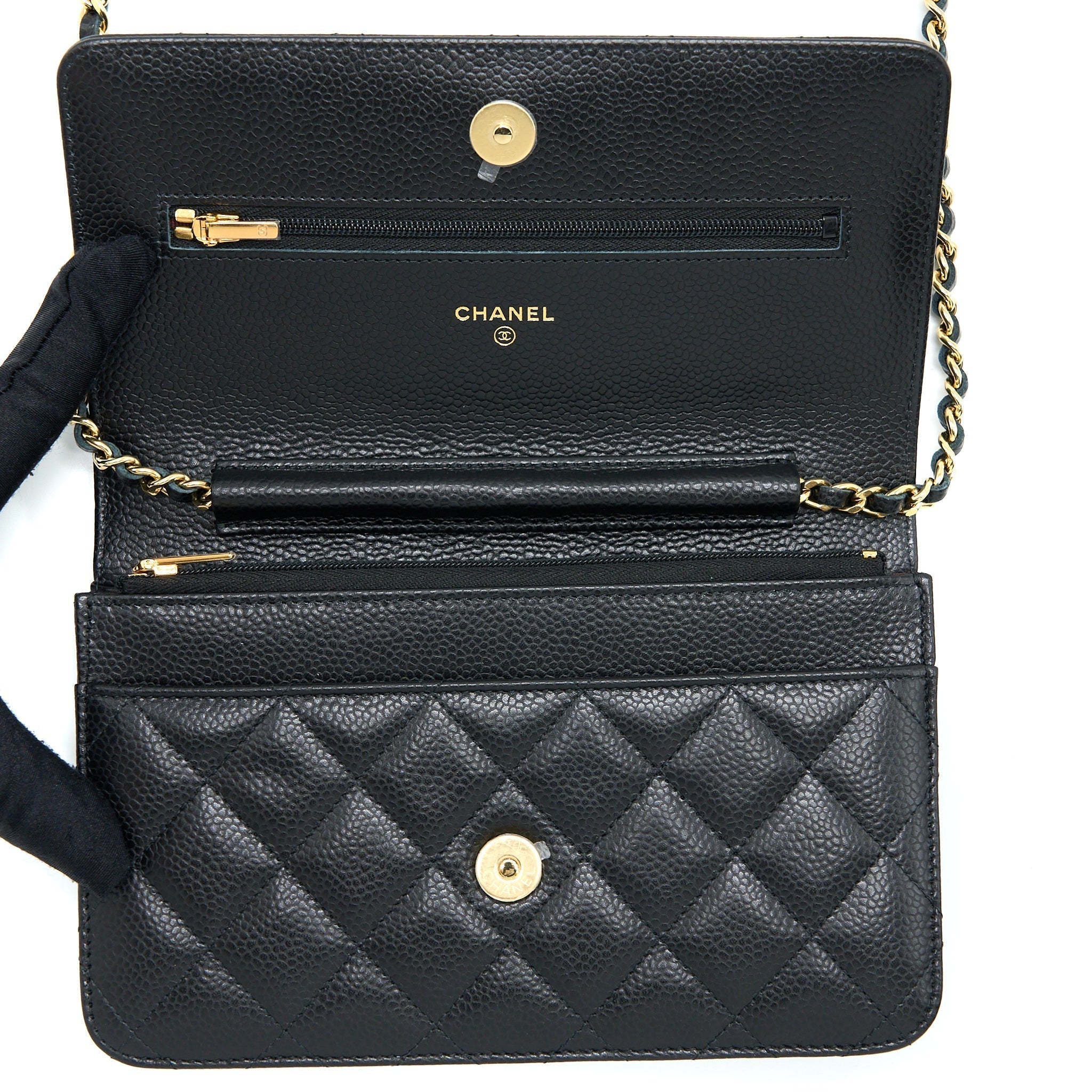 chanel-classic-wallet-on-chain-caviar-black-ghw-microchip-9