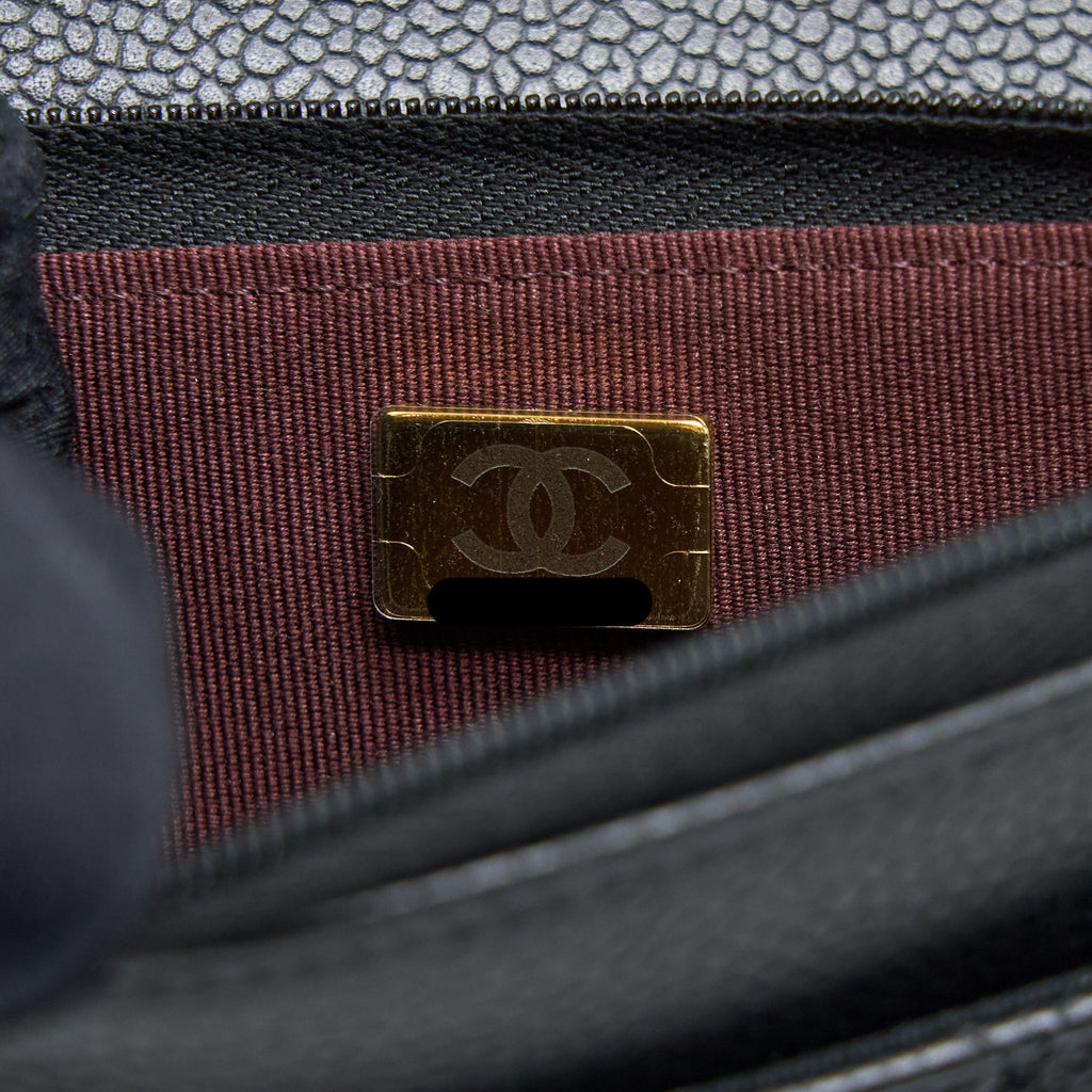 chanel-classic-wallet-on-chain-caviar-black-ghw-microchip-9
