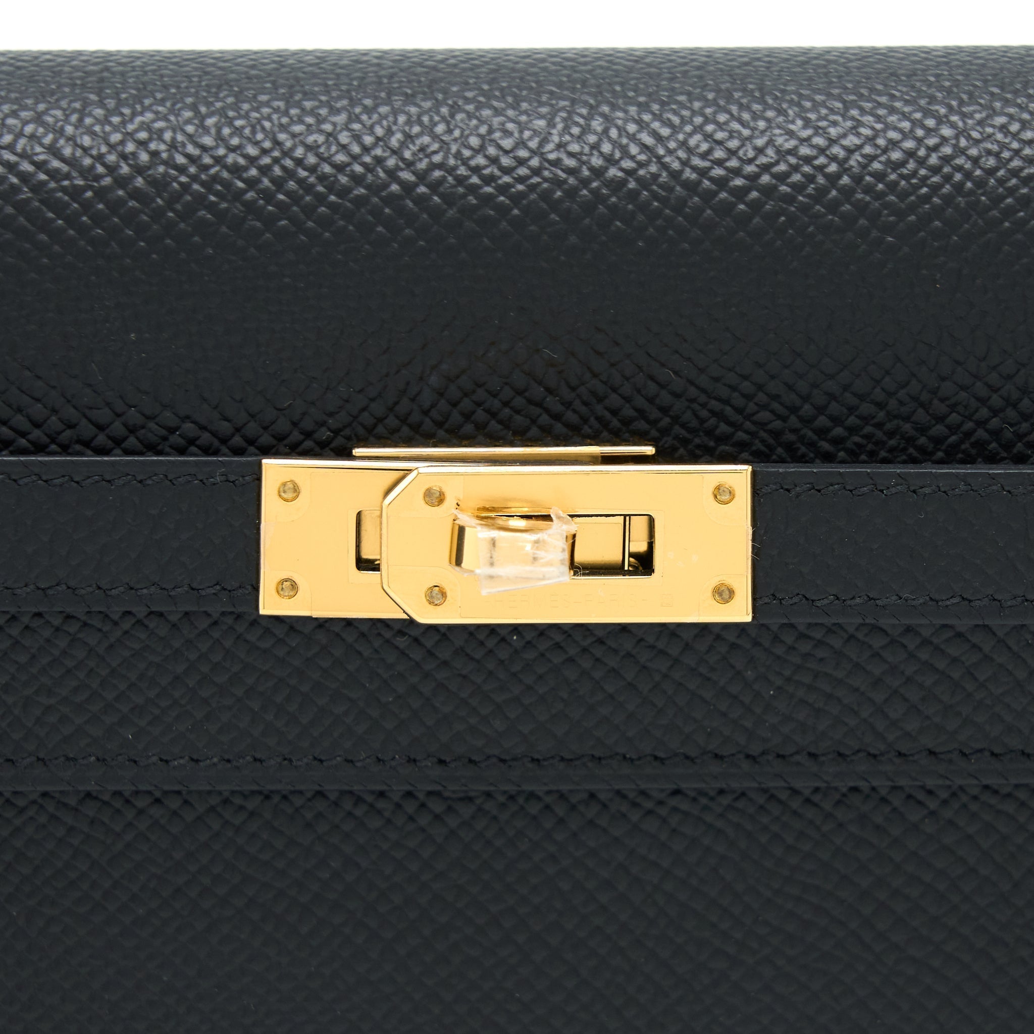 hermes-classic-kelly-to-go-epsom-black-ghw-stamp-u