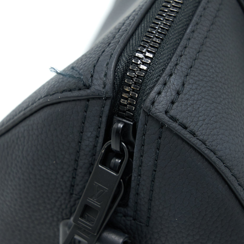 louis-vuitton-city-keepall-grained-calfskin-black-with-black-hardware