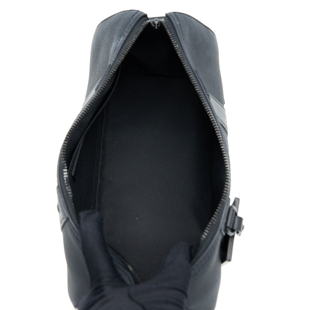 louis-vuitton-city-keepall-grained-calfskin-black-with-black-hardware