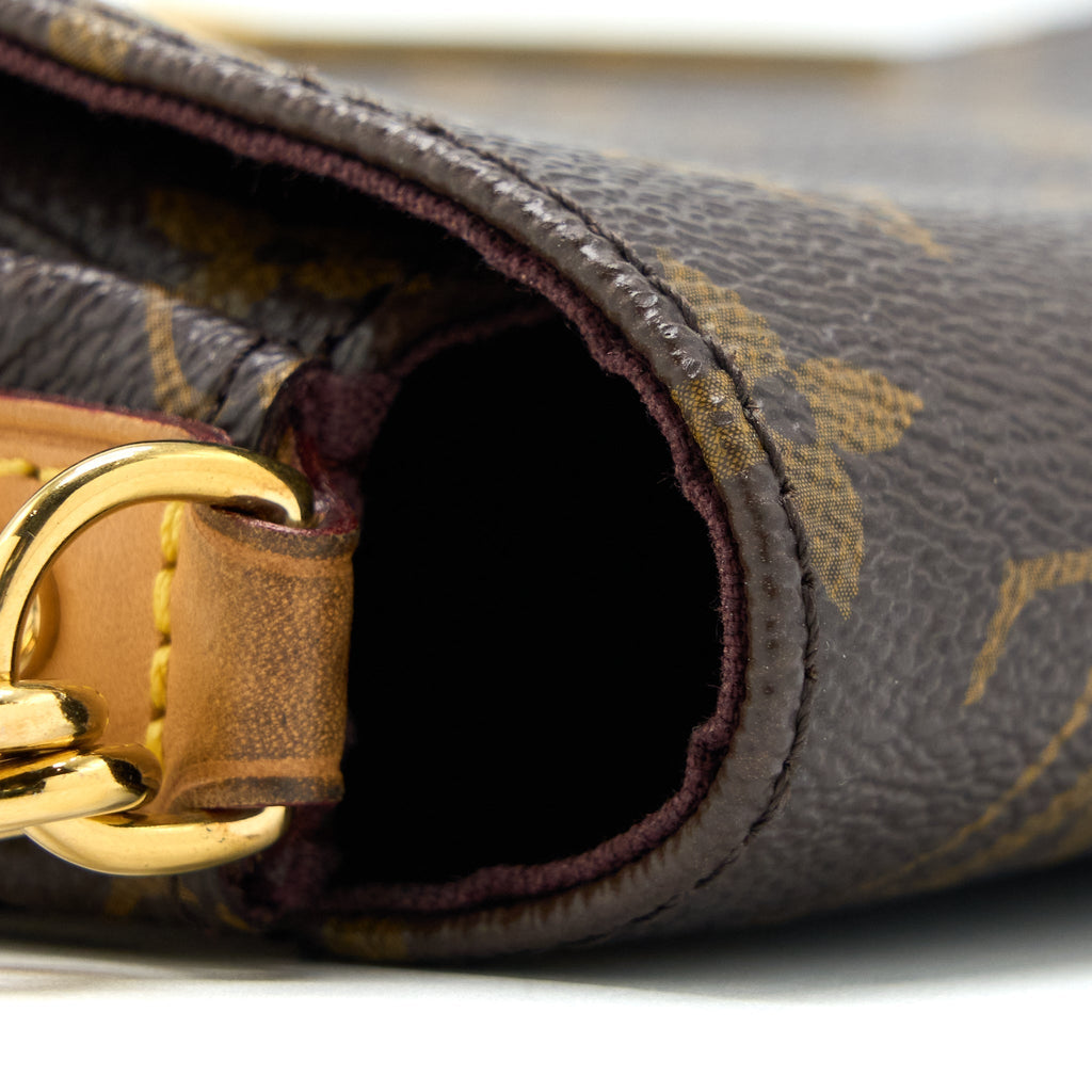 louis-vuitton-favorite-pm-monogram-canvas-ghw