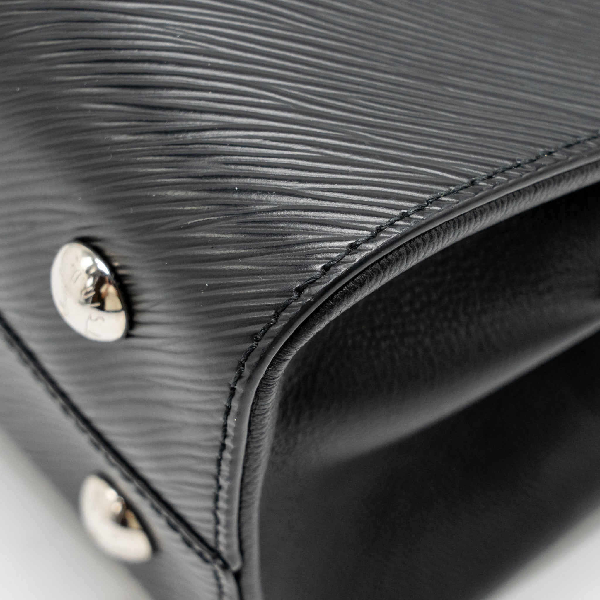 louis-vuitton-twist-tote-bag-epi-black-shw