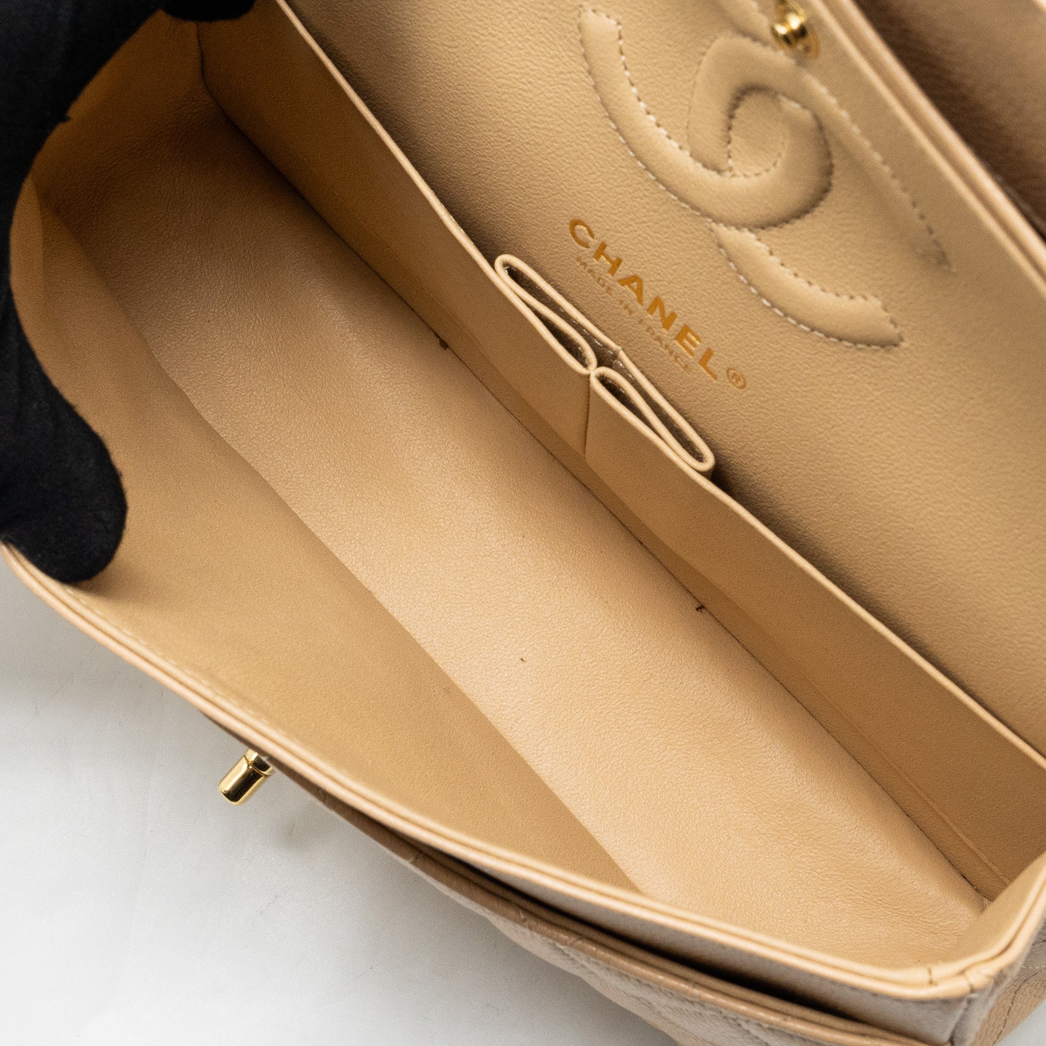 chanel-medium-classic-double-flap-bag-caviar-beige-ghw-copy