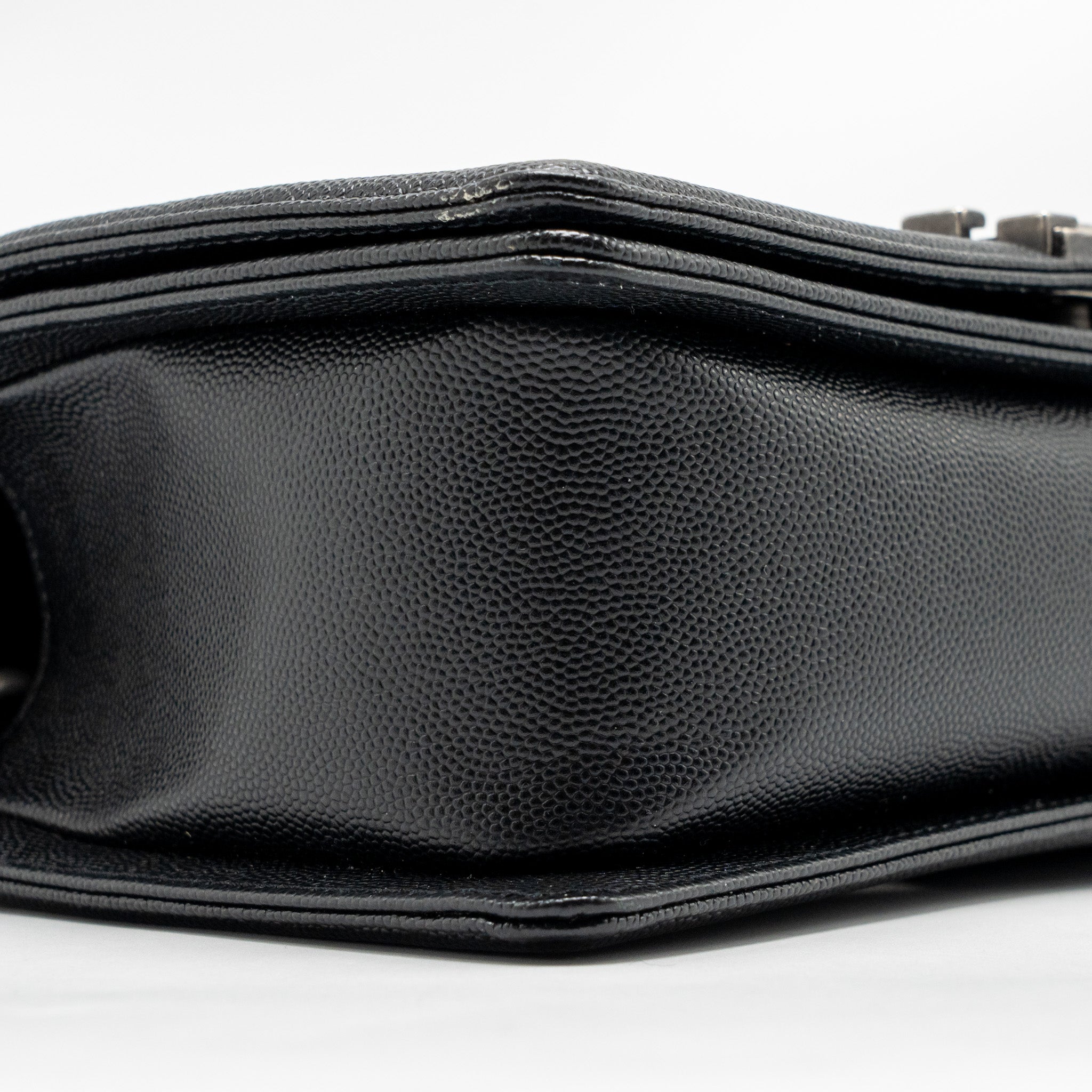 chanel-medium-boy-bag-caviar-black-ruthenium-hardware-1